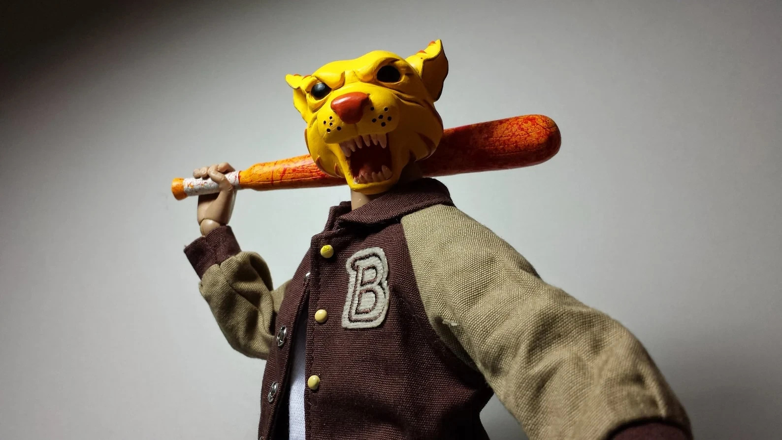 Hotline Miami Jacket figure by Erick Scarecrow x Devolver Digital