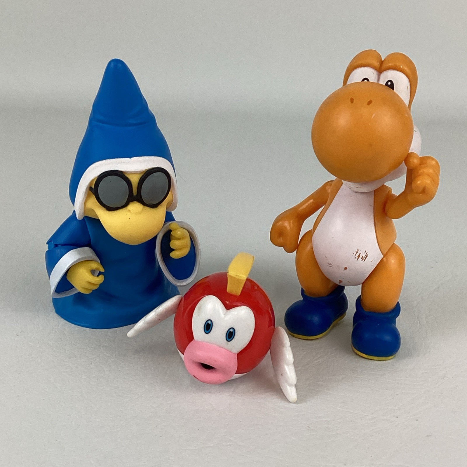 Nintendo Super Mario Bros Deluxe Collectible 4.5&Prime; PVC Figure Yoshi Kamek Toy Lot