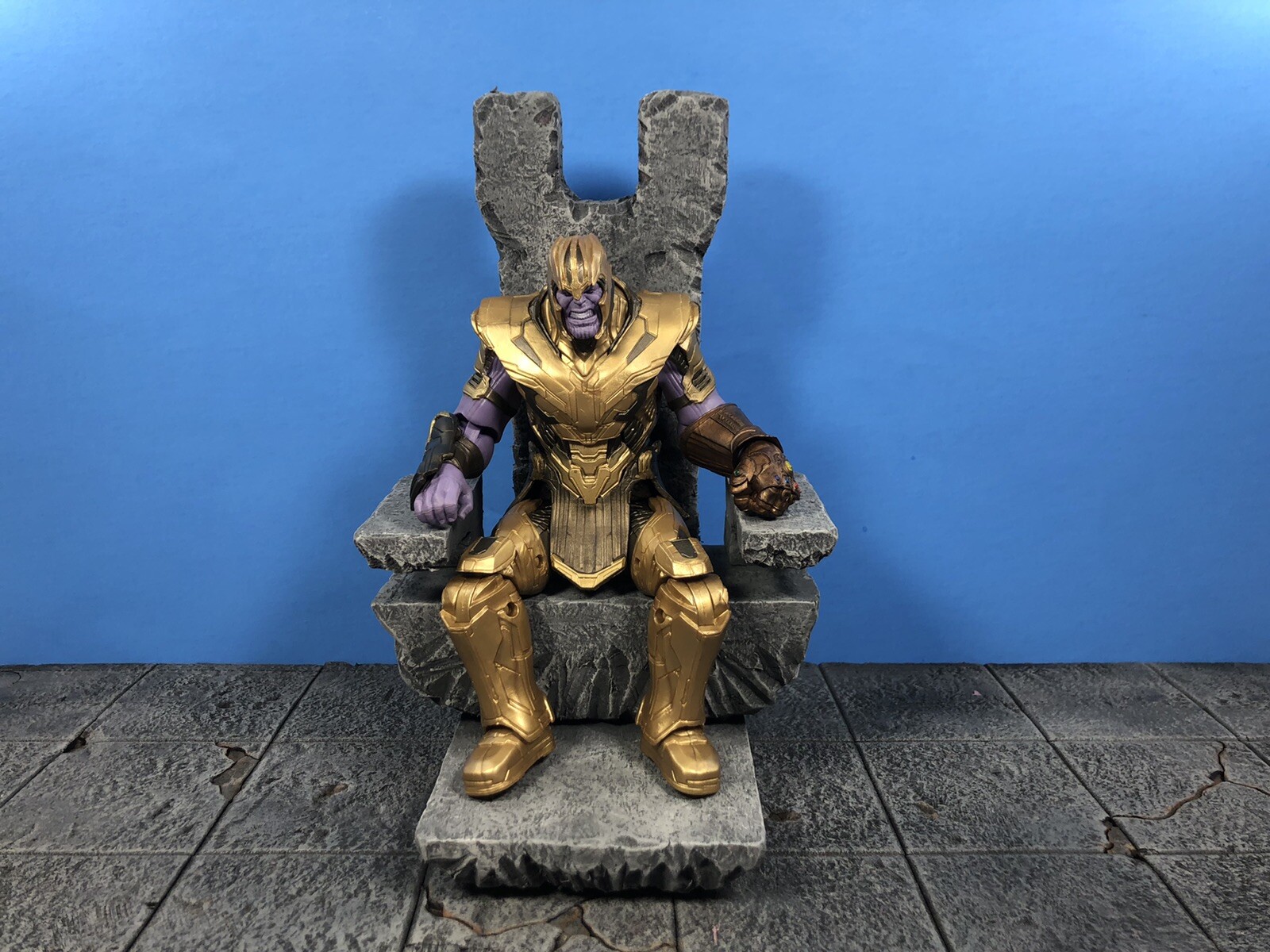 1:12 Scale Marvel Thanos MCU Throne