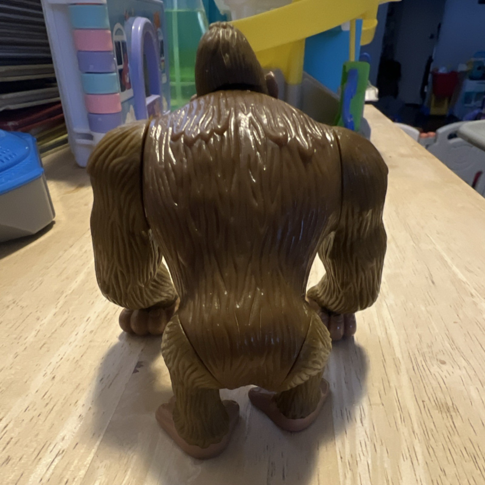 YS1612 Gorilla Brown Plastic Action Figure BPA Free Animals & Dinosaurs 2000