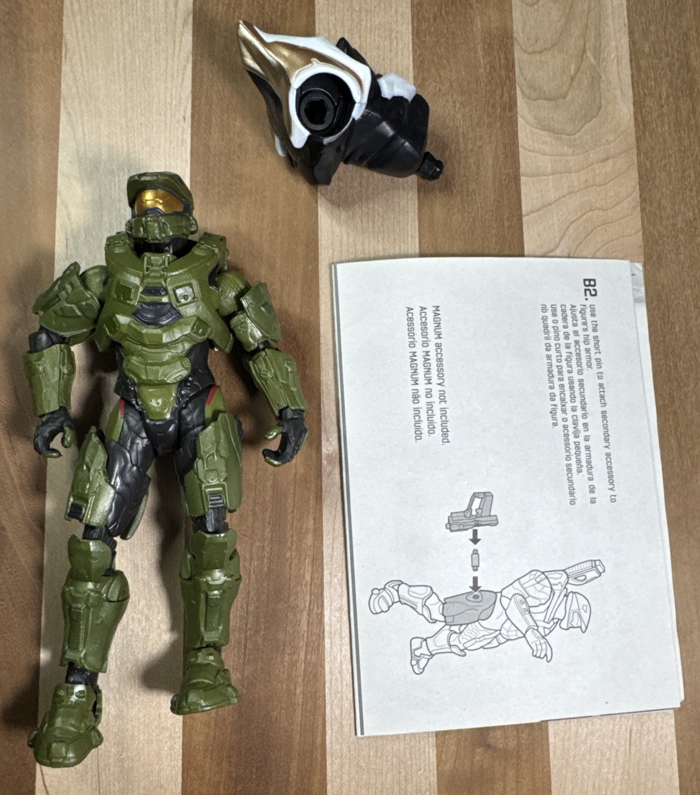 Mattel Halo Universe Series Master Chief Figure + 1 Alpha Crawler Piece