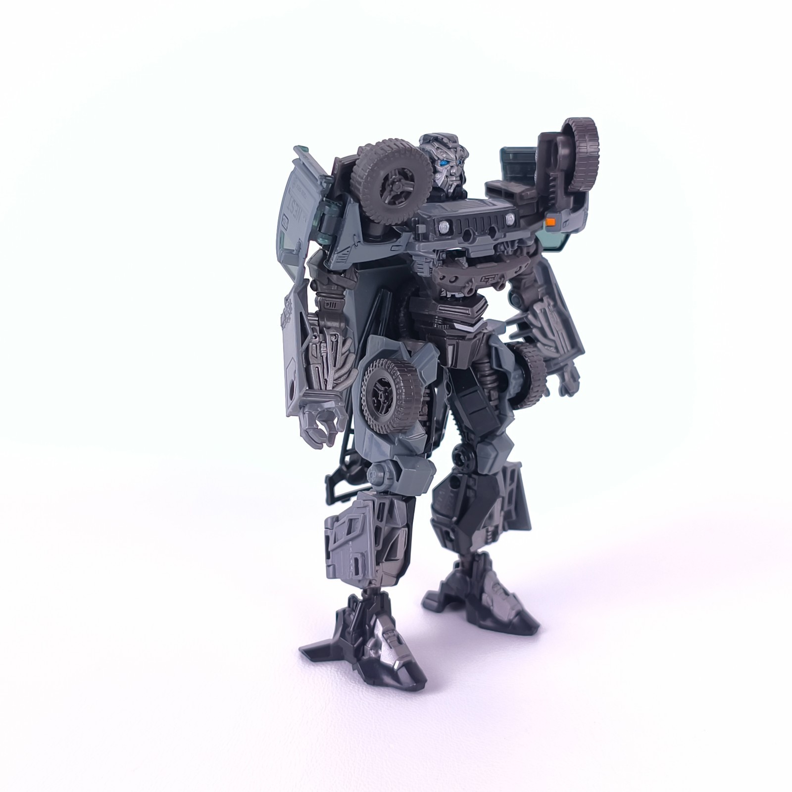 Transformers N.E.S.T. Autobot Ratchet Complete 96BB Studio Series Deluxe Class