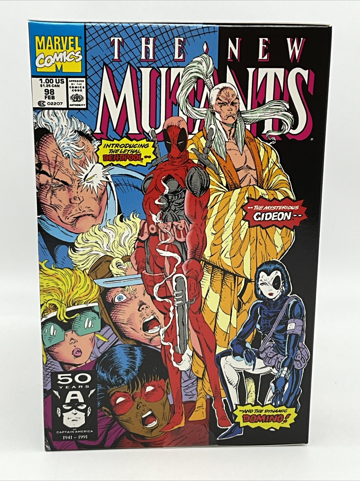 McFarlane Marvel Deadpool 1:10Scale Collectible With Scene The New Mutants #98