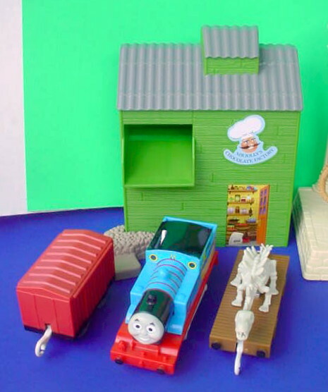 Motorized Thomas Train HUGE Layout LOT Trackmaster + Sodor Museum Dinosaur