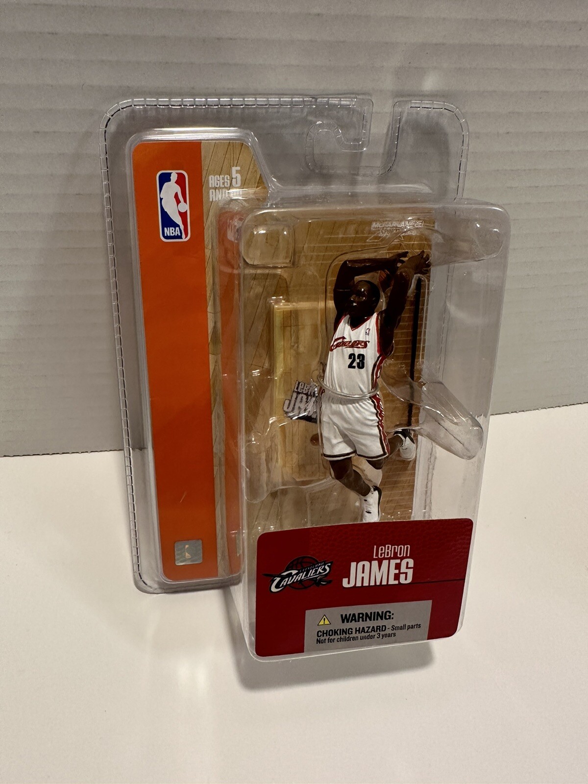 2004 McFarlane NBA LeBron James Cleveland Cavaliers Mini Action Figure 3&Prime; NEW!
