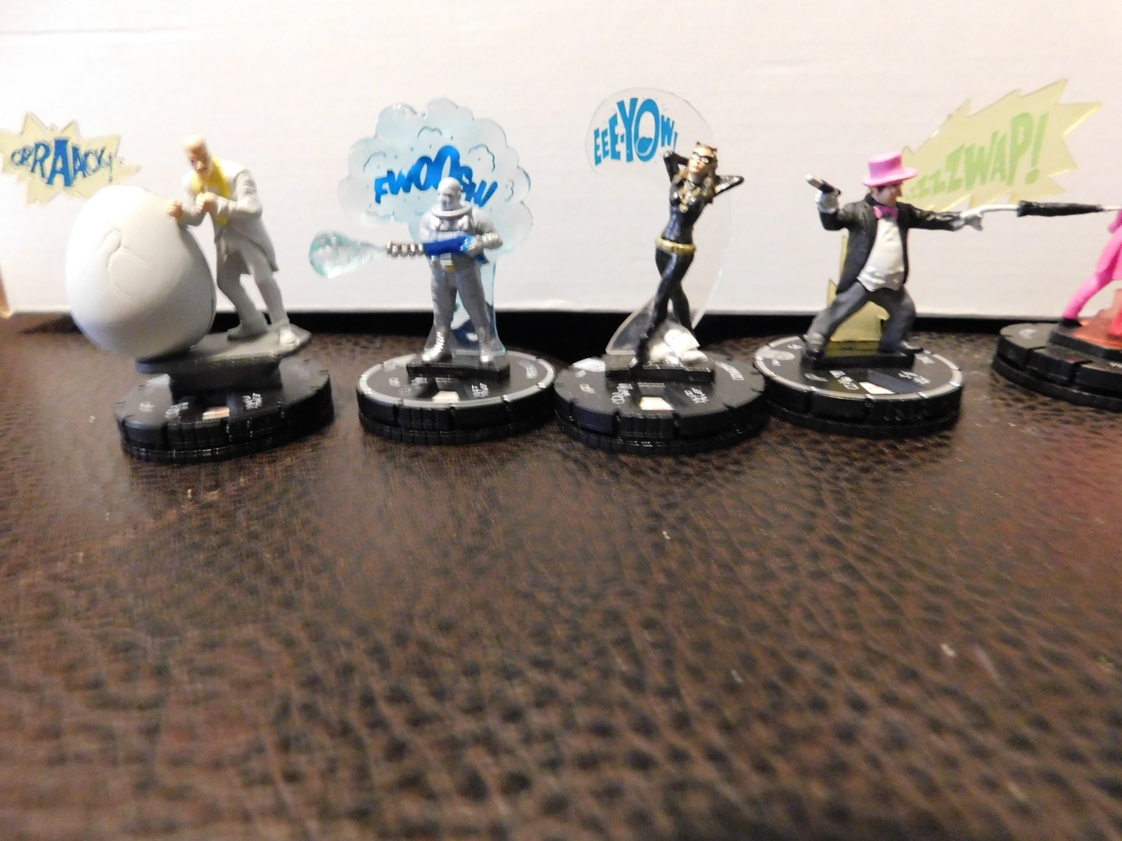 DC Comic Book Figures gaming Heroclix Batman66/Mobile RPG Lot of 23 Gravity Feed