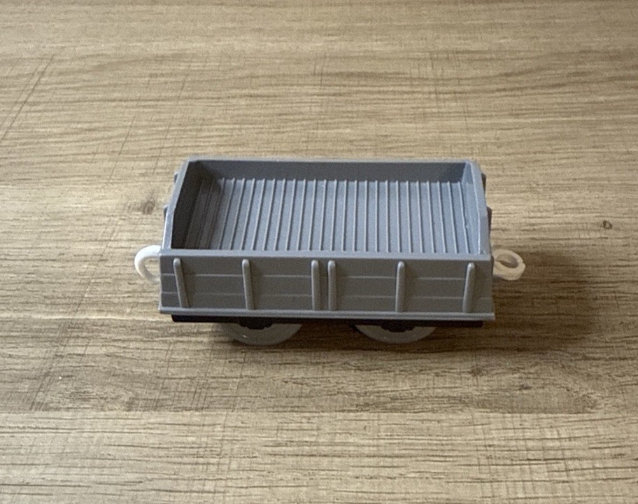 Thomas the Train Trackmaster Open Trailer Cargo Gray Sodor Pull Behind Thailand