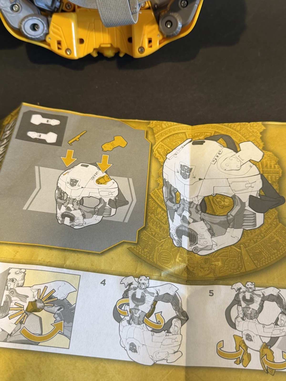Hasbro Transformers Bumblebee 2-in-1 Converting Mask