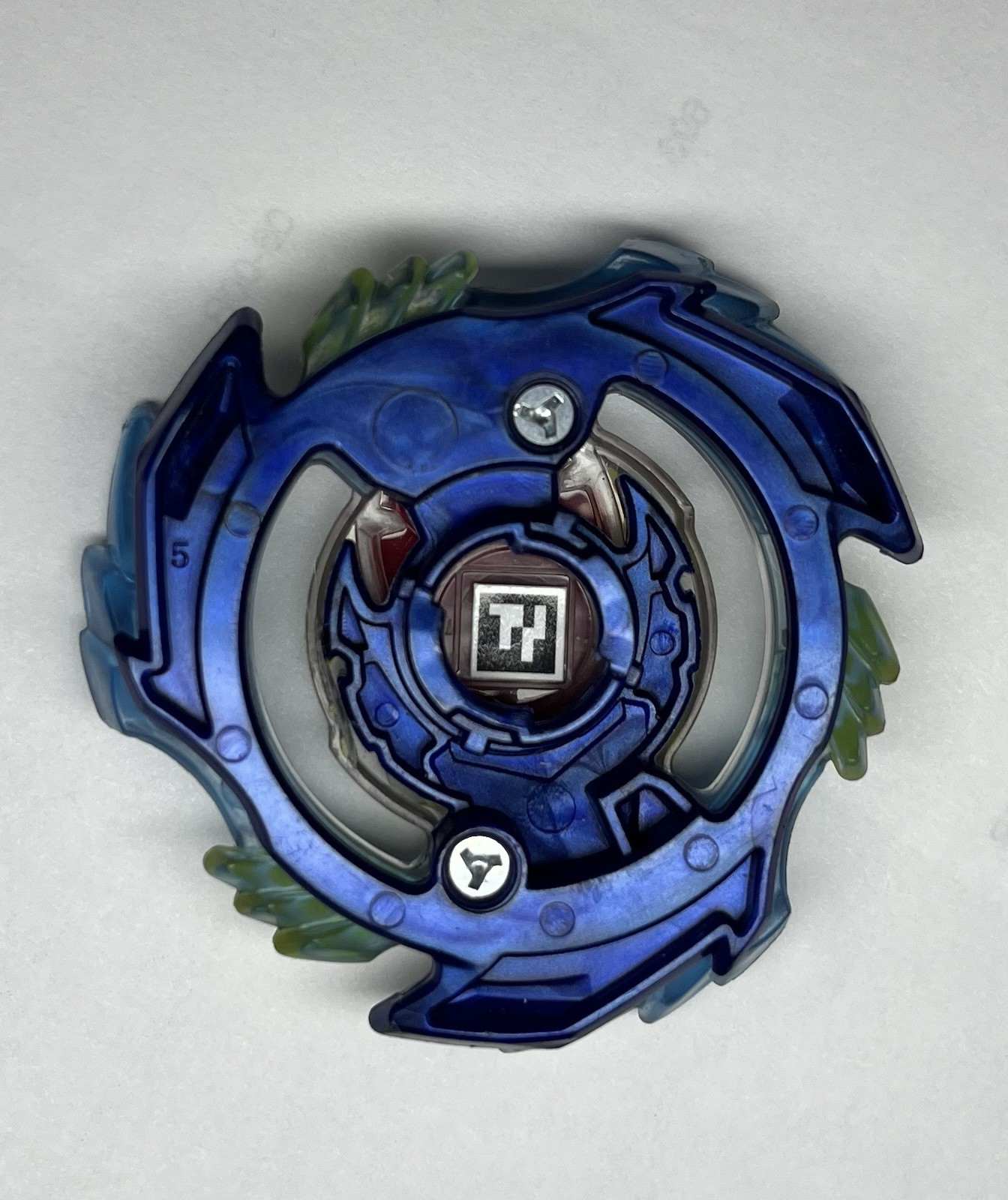 Beyblade Burst Evolution Switchstrike Genesis Valtryek V3 Battling Top