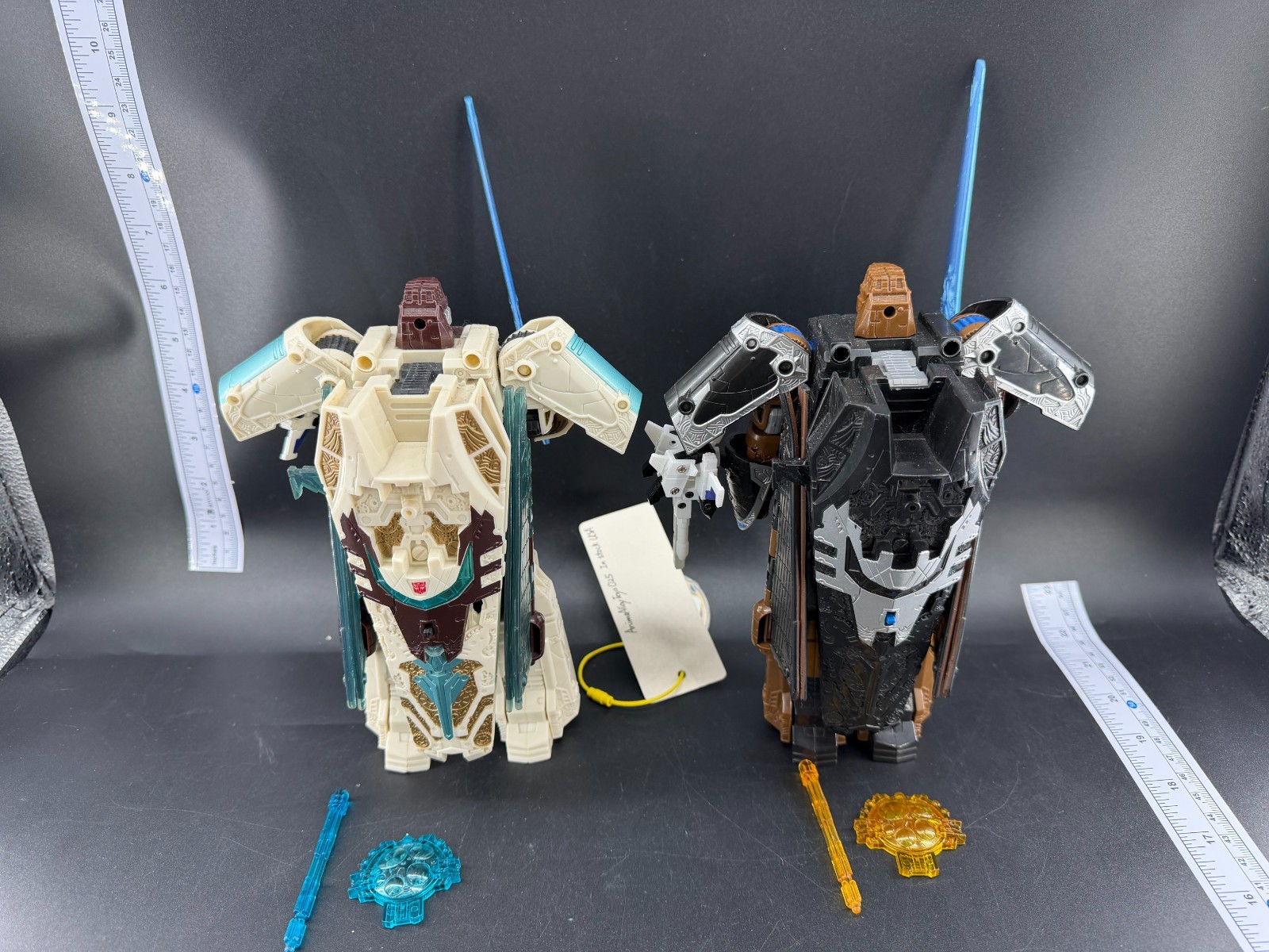 Transformers Vector Prime(or2.0) & Safeguard Complete Cybertron VoyagerClass USA