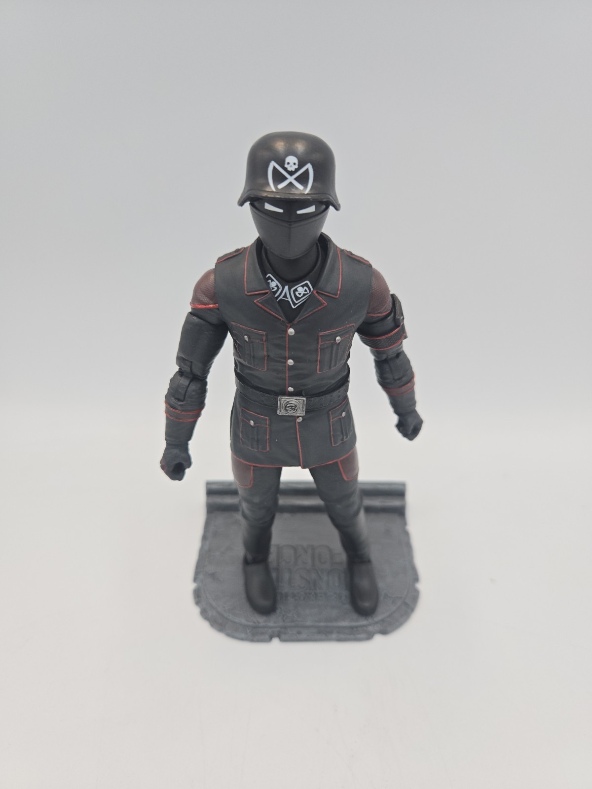 Operation: Monster Force Sleepwalker Obsidian Elite Guardsman Figure. Complete.