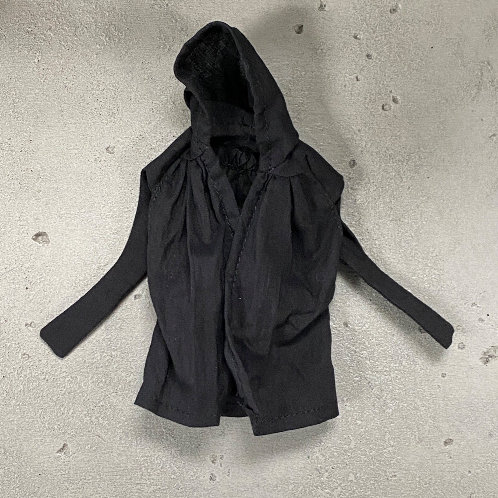 SU-R-DM: Deluxe Wired Sith Cloak Robe for 6&Prime; Star Wars Darth Maul (No Figure)