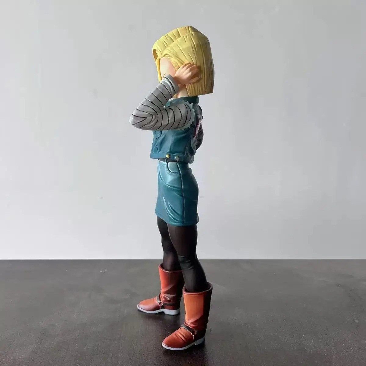 Dragon Ball Android 18 PVC Figure Anime Collectible Display Model