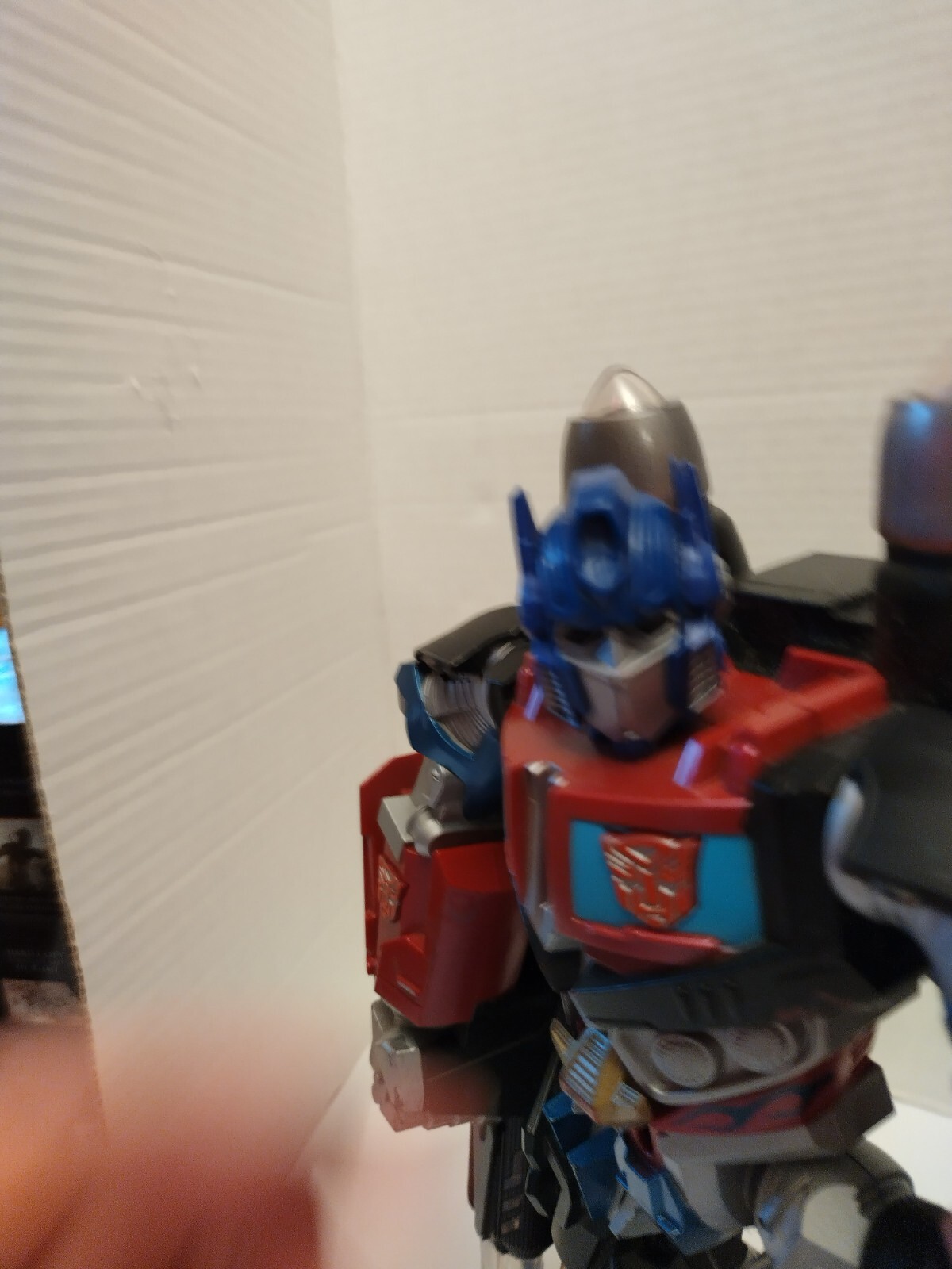 Optimus Prime Mega Power Bot Transformers Light-Up Talking 12&Prime;