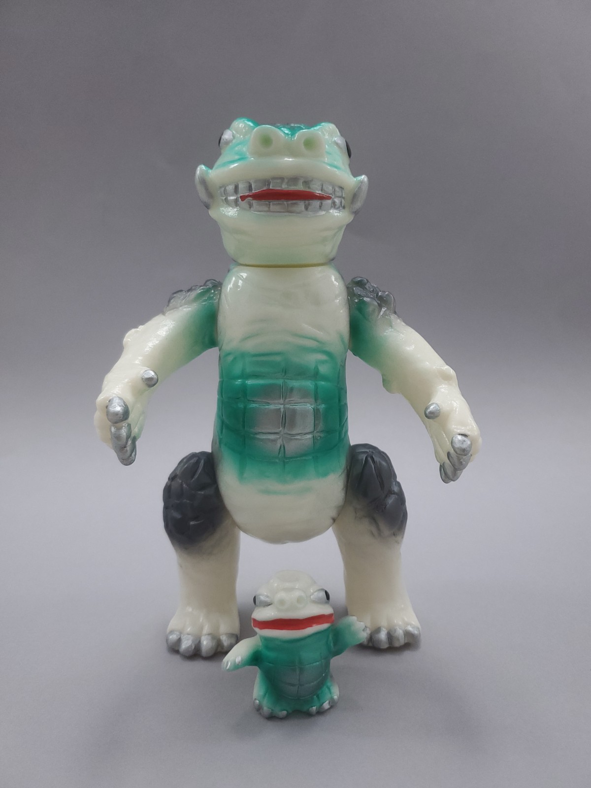 Suragamark Genbugon Kaiju Sofubi Toy
