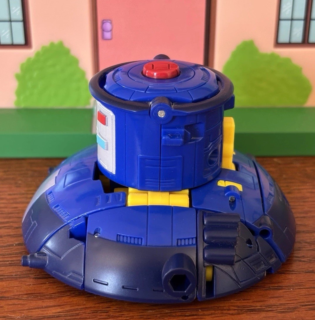 Transformers Generations Selects Legacy United Go-Bot Guardians Pathfinder COMP