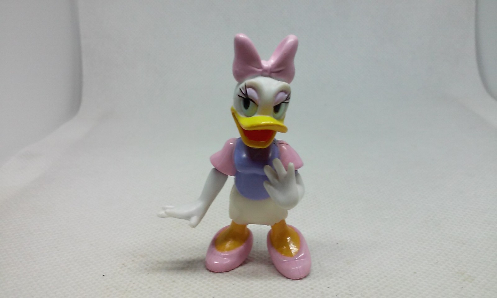 Walt Disney World Parks Daisy Duck Mickey & Friends Collectable Figurine figure