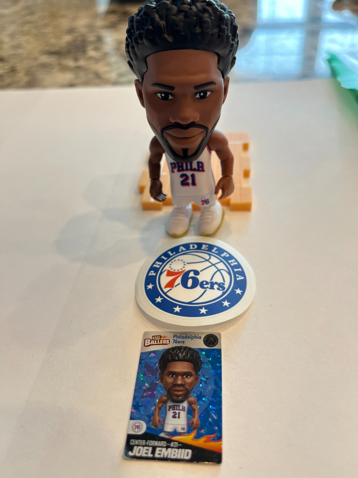 NBA Ballers Series 1 Mini Figures 5 Surprise 76ers-JOEL EMBIID (WHITE JERSEY)