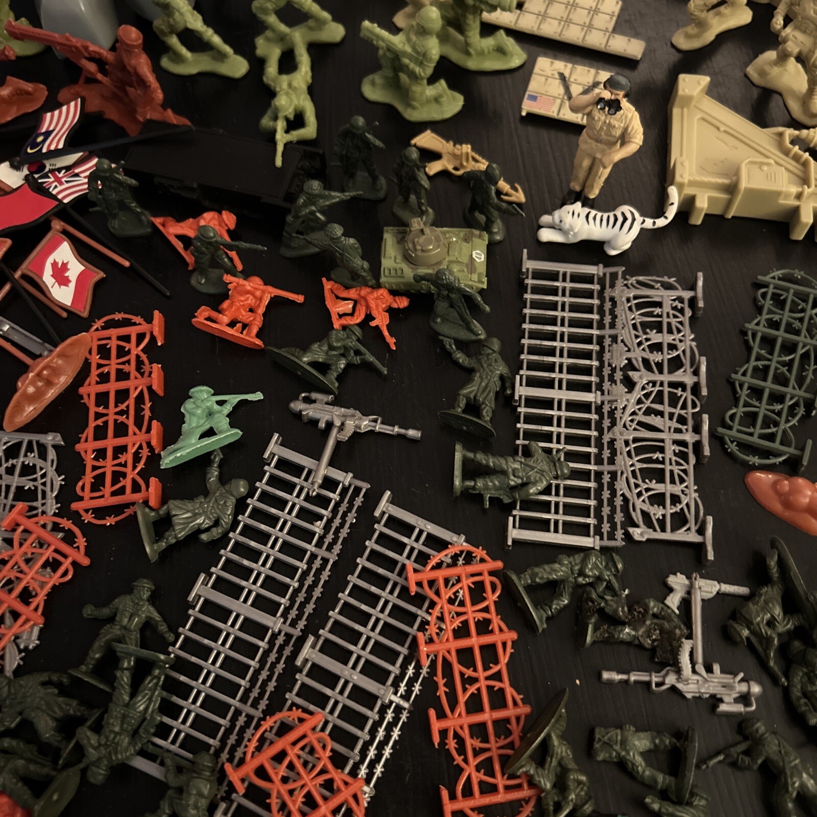 Lanard & Misc Military Action Figures Weapons Vehicles Fences Flags Lot Of 200+!
