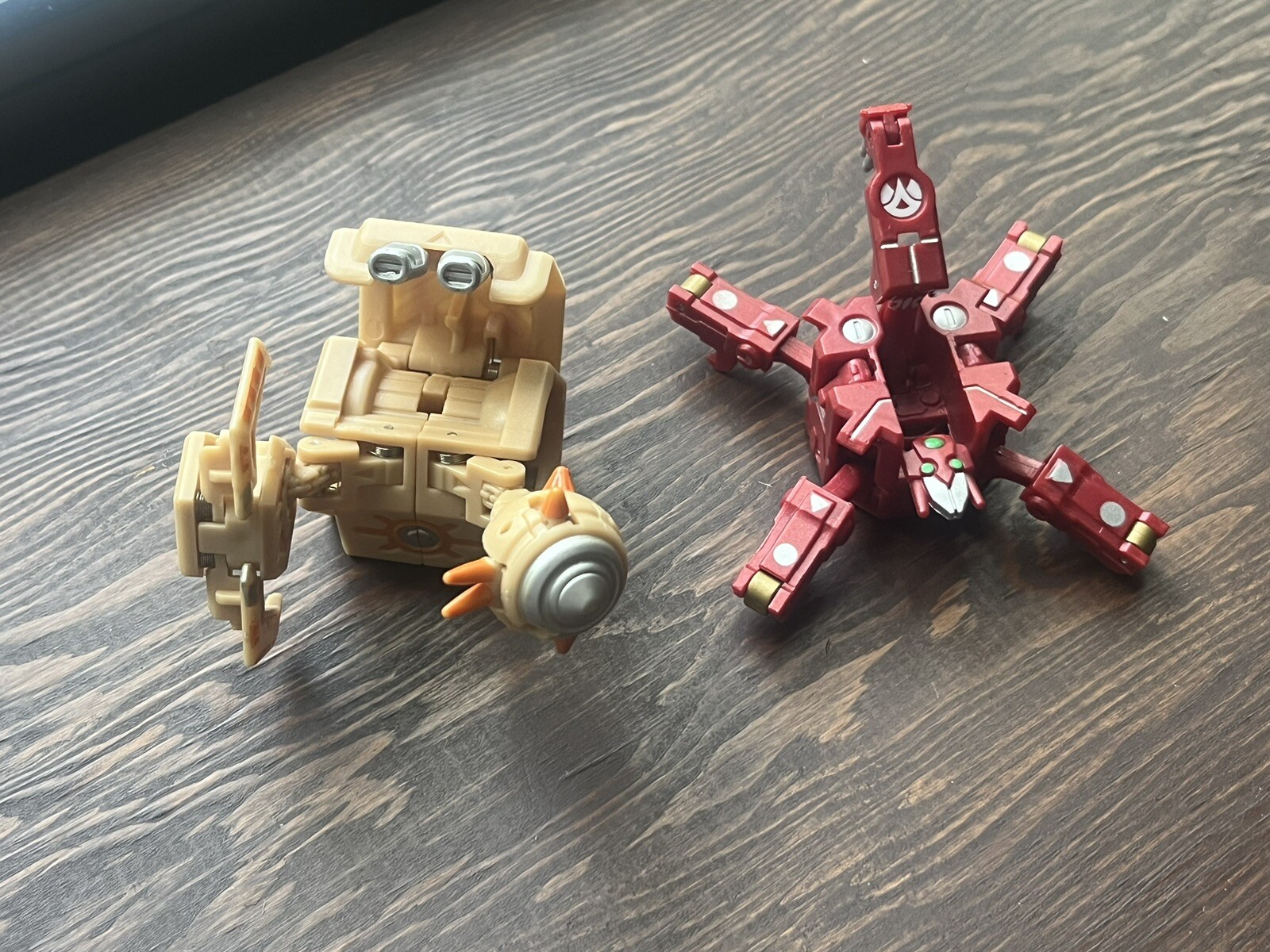 2 Bakugan Spyderfencer Red Pyrus Maxus And Rock Hammer Battle Brawlers