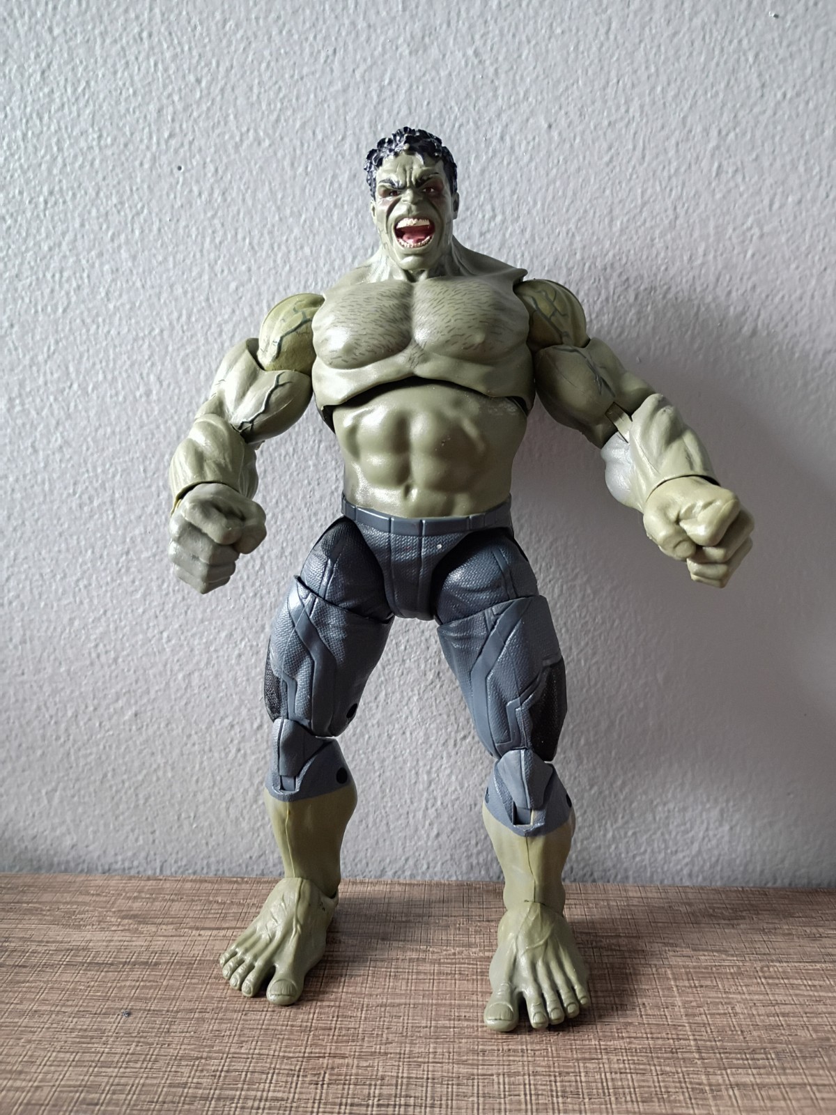 Hasbro 8&Prime; Marvel Legends Marvel Studios First 10 Years Hulk Articulated Figure