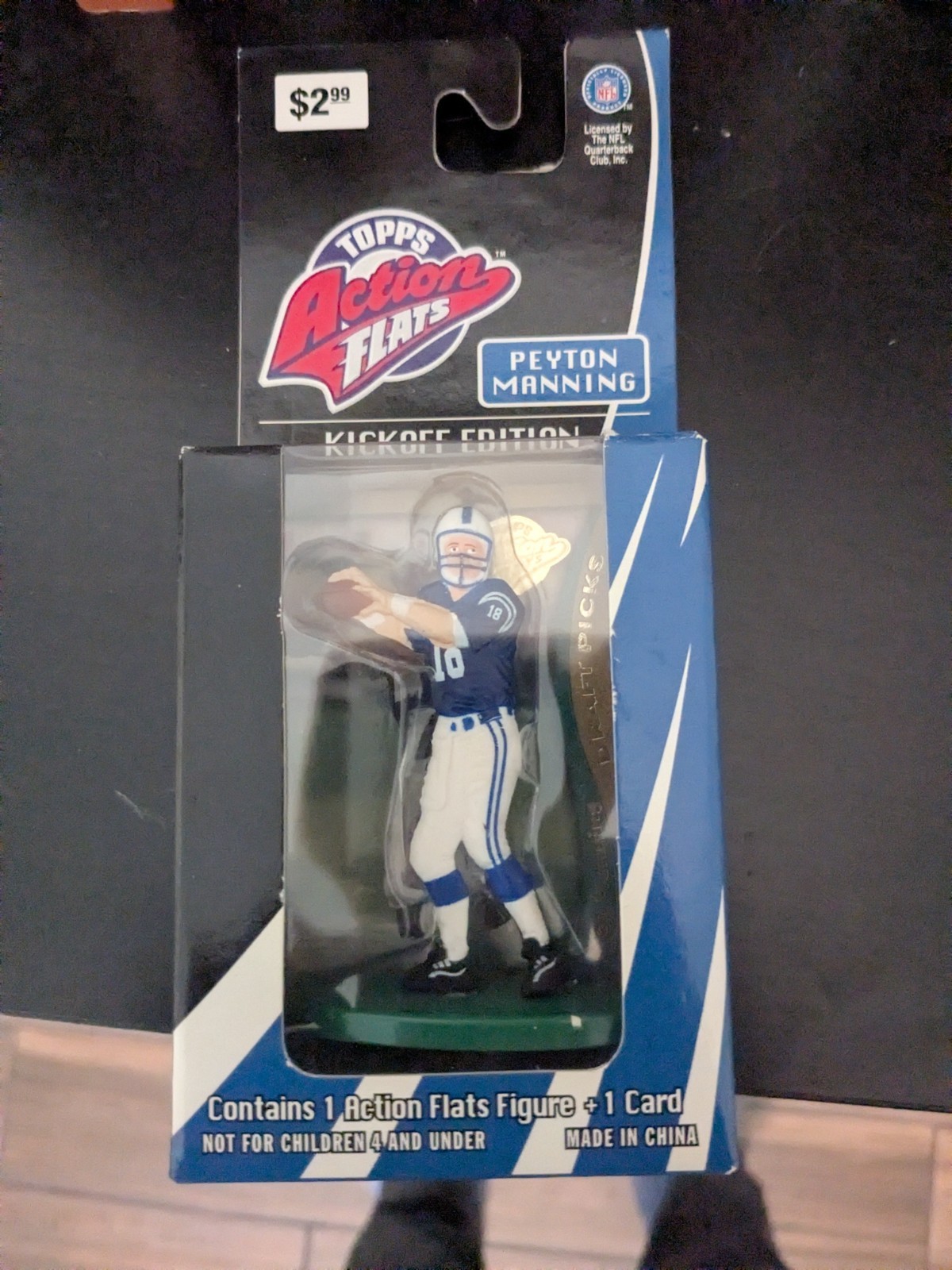 Lot of 2 Topps Action Flats – Randy Moss & Peyton Manning – Figure + Card – New