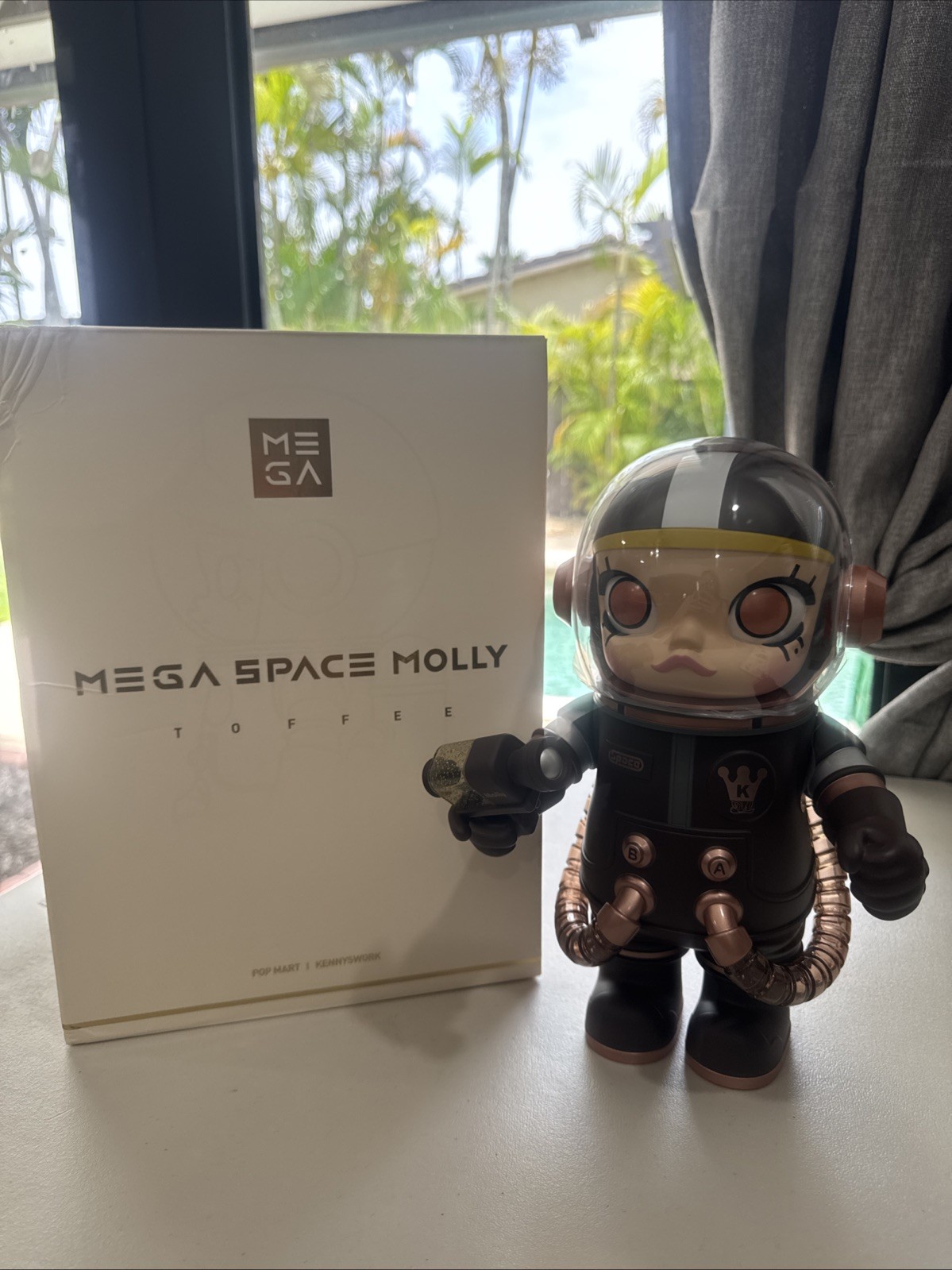Authentic Pop Mart Mega Collection 400% Space Molly Toffee. US Seller