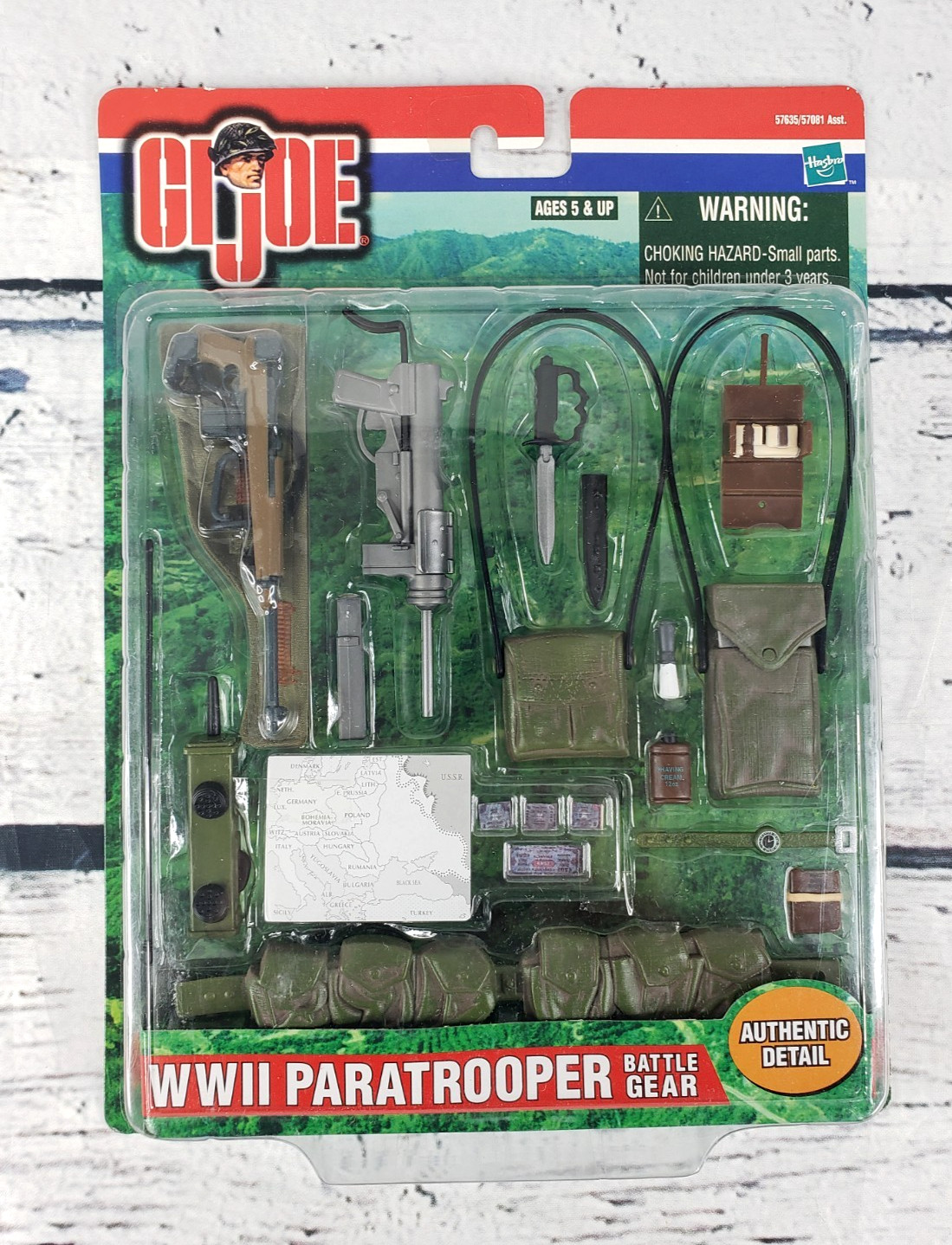 NEW G.I. Joe Battle Gear WWII Paratrooper Accessories Set New Sealed Hasbro 2000