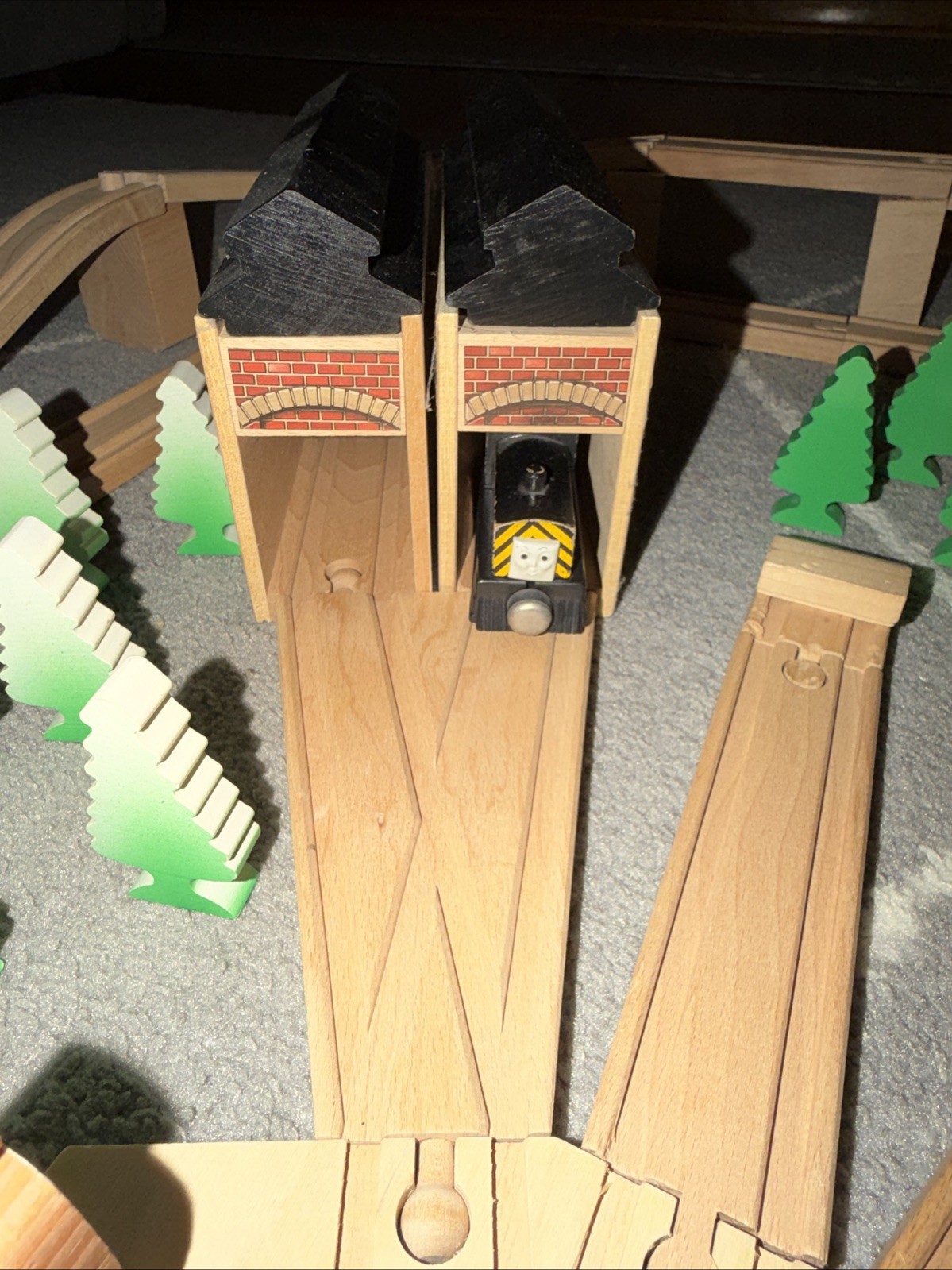 100 Piece SET ! THOMAS FRIENDS TRAIN WOODEN RAILWAY 1992 , #99402 !