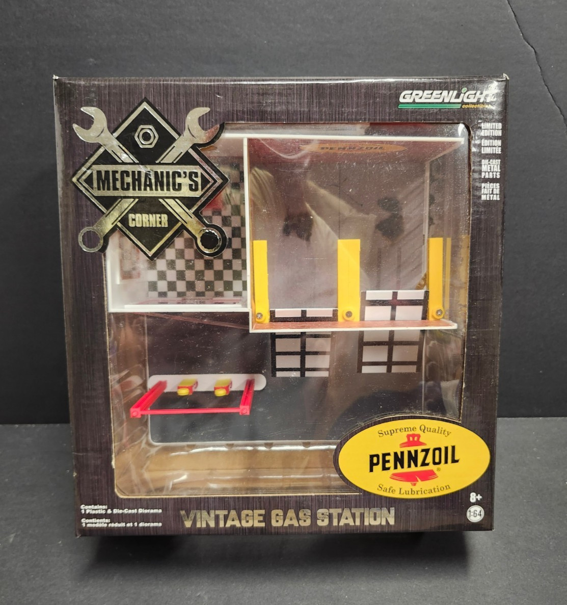 Penzoil Vintage Gas Station GREENLIGHT Mechanic&rsquo;s Corner MIB NEW Yellow Red