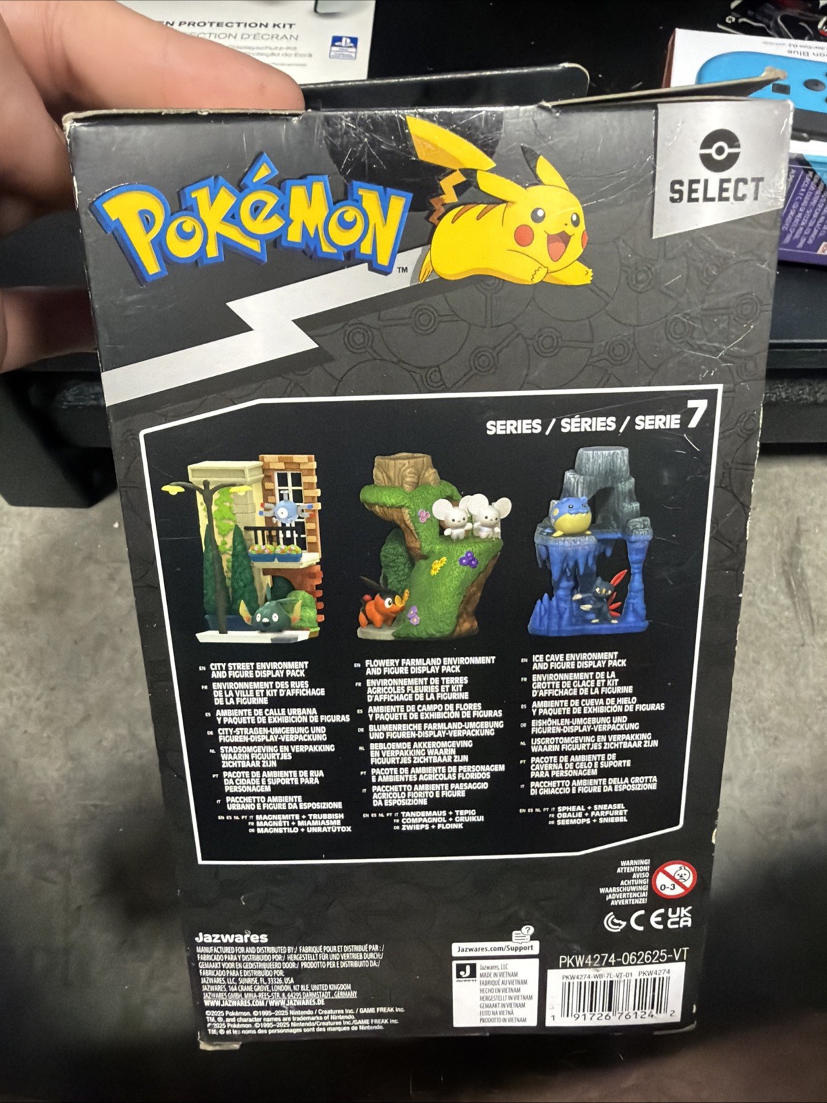 Pokemon Select Environment Pack Flowery Farmland Tepig and Tandemaus 7 In Hand