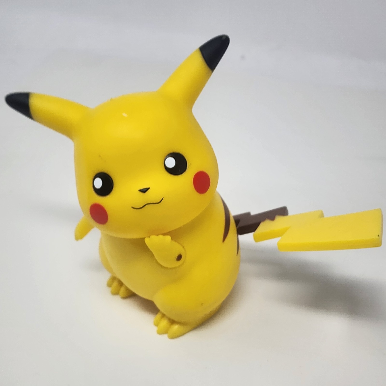 1998 TOMY Pikachu Action Figure Moveable Auldey POKEMON Vintage NINTENDO 4.5 in