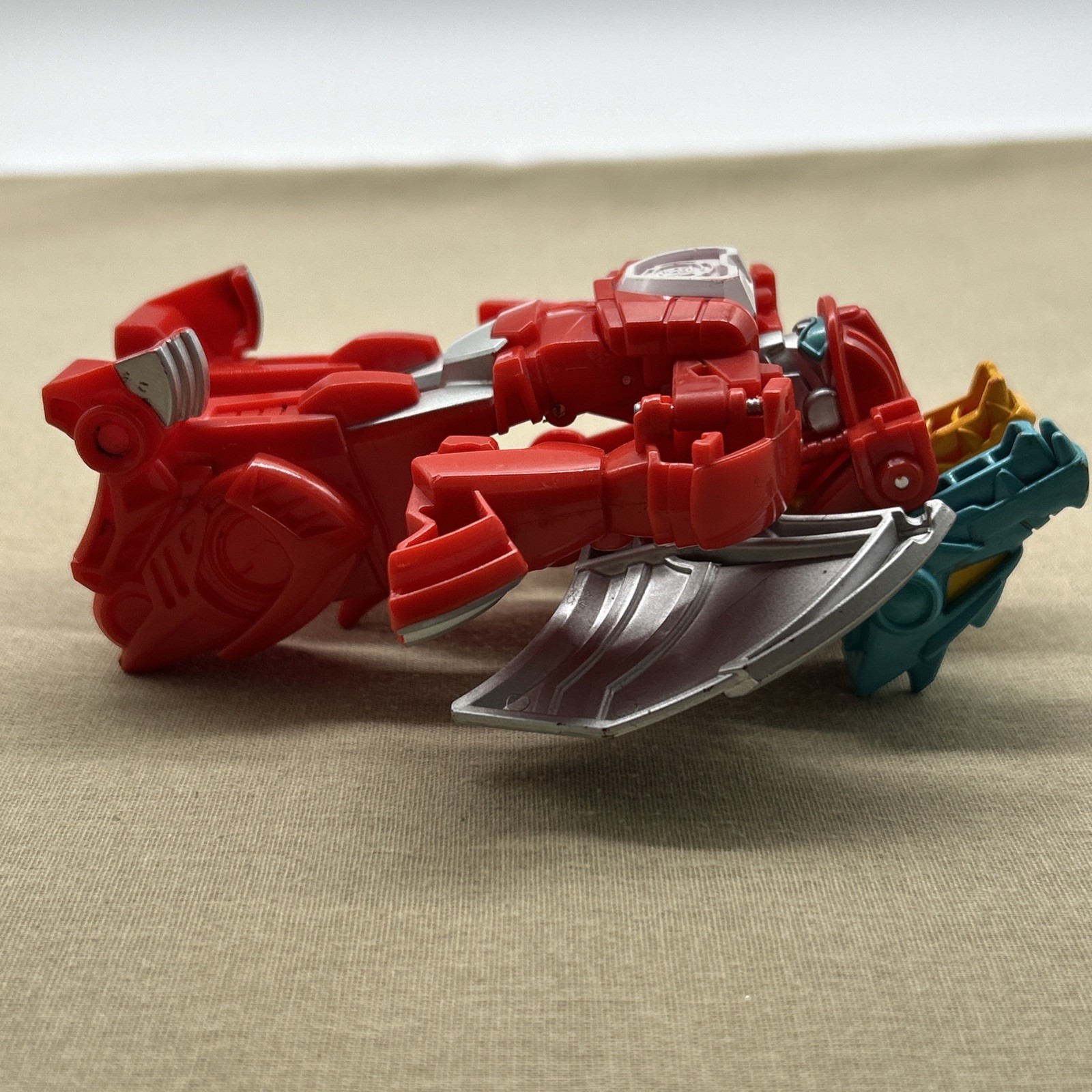 Playskool Heroes Transformers Rescue Bots Heatwave Fire Bot Dragon Action Figure