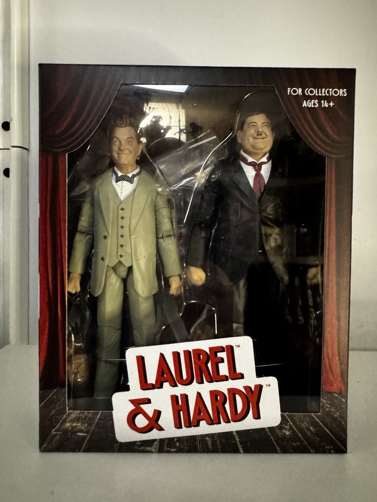 Wandering Planet Toys 1:12 Scale Laurel And Hardy Figures! Kickstarter Color