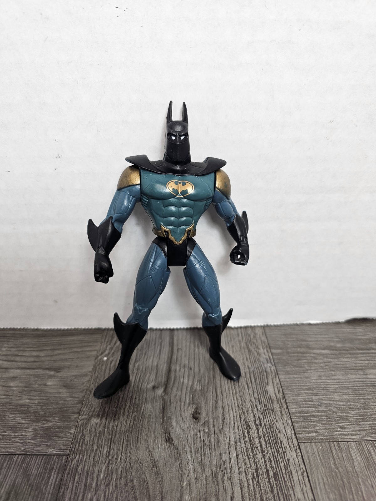 Vintage Kenner 1994 DC Comics Legends of Batman Action Figure Future Batman Teal