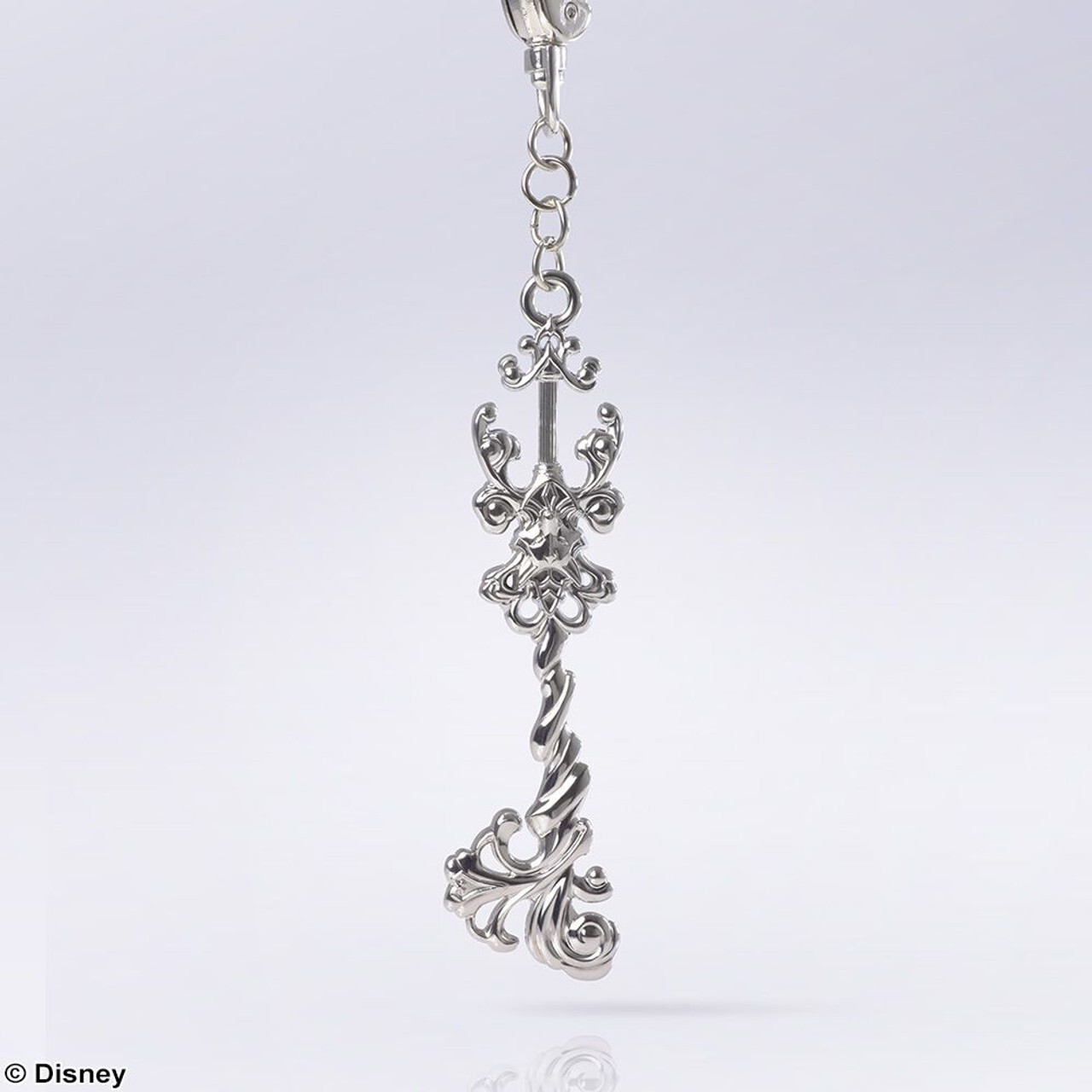 Square Enix Kingdom Hearts Ava (Vulpes Union) Keyblade Keychain