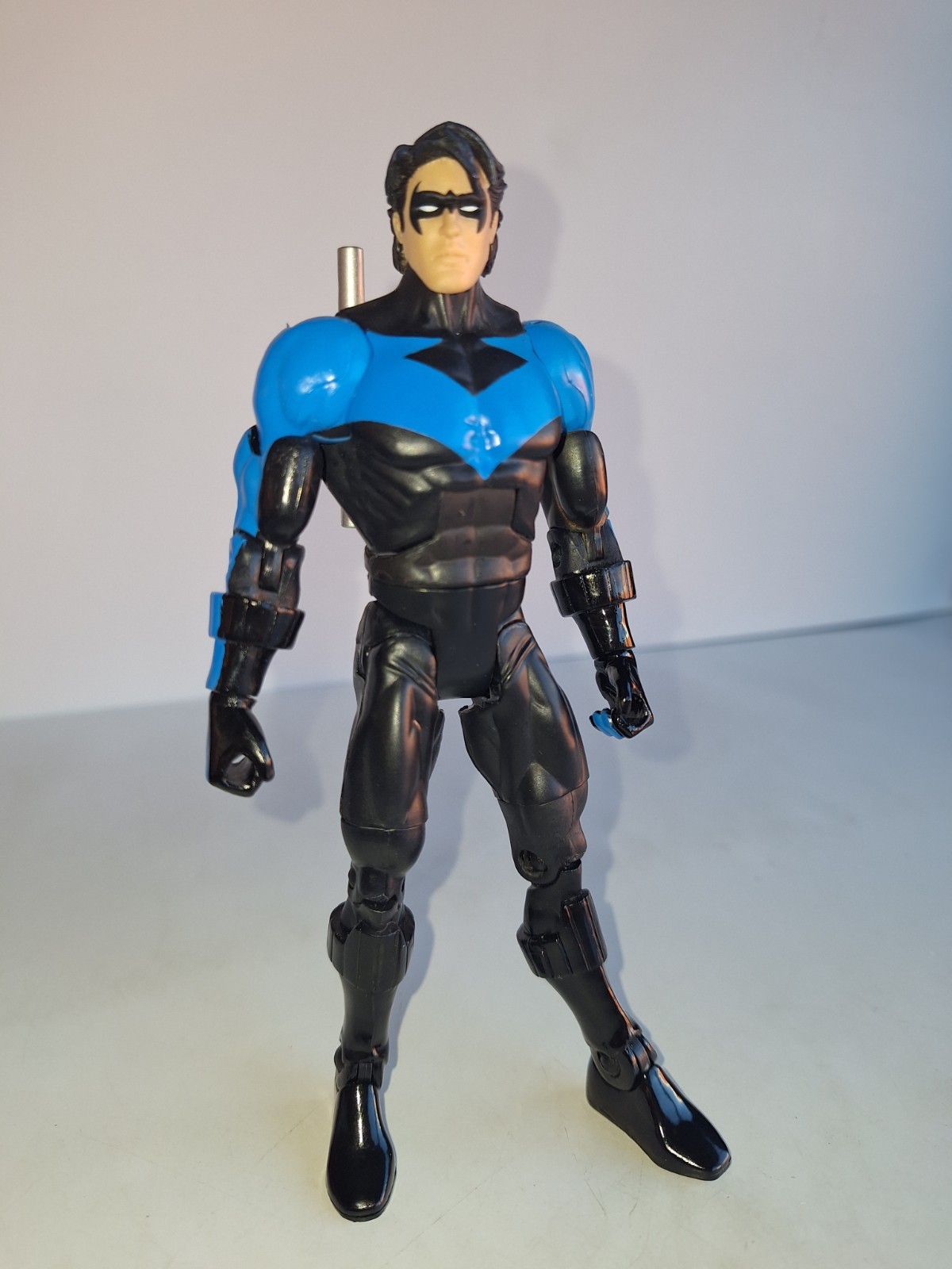 DC Universe Classics Nightwing With Weapons Read Description