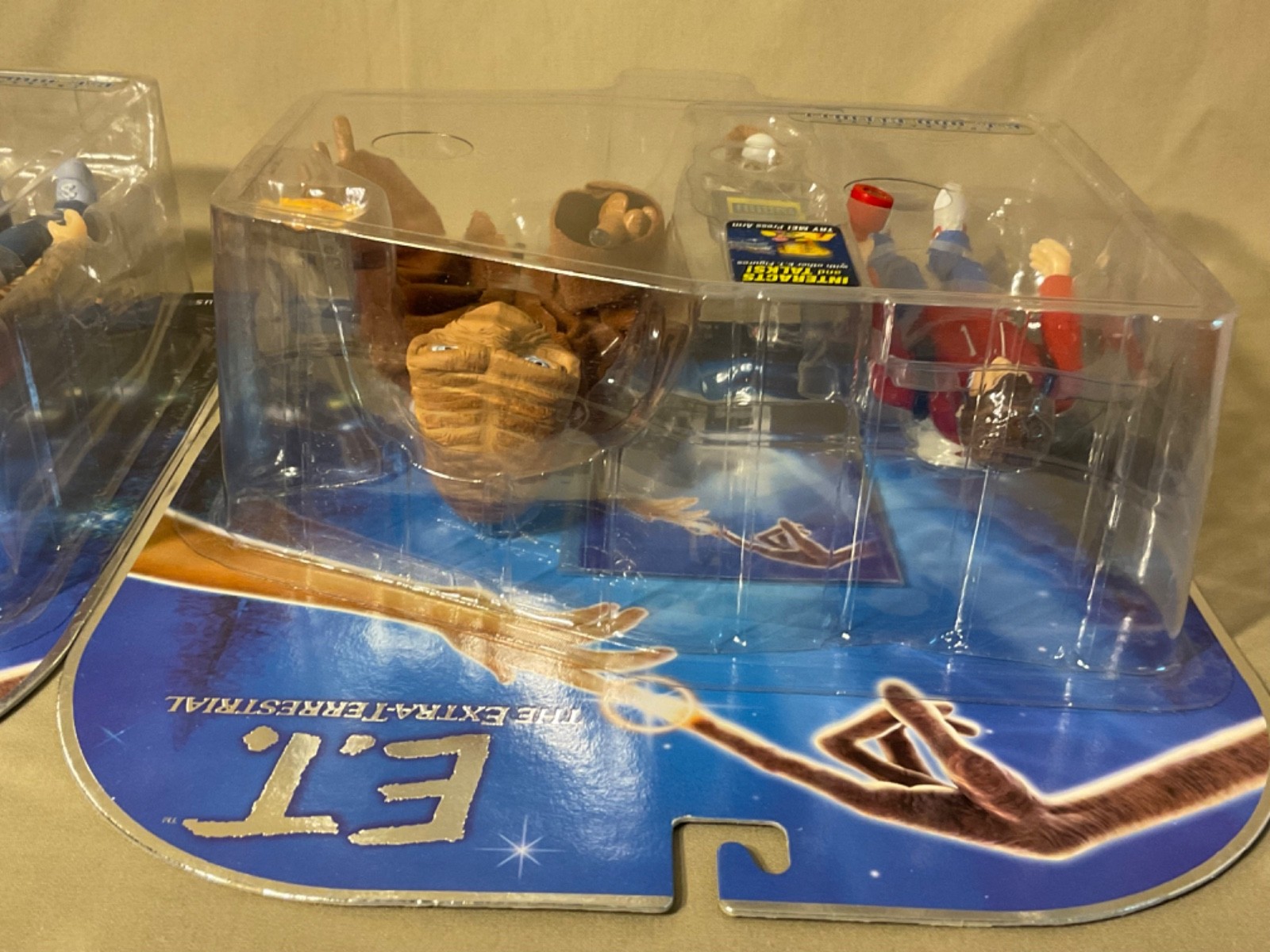E.T. & Gertie and E.T. & Elliott Interactive Sets 2001 Toy R Us Sealed /New
