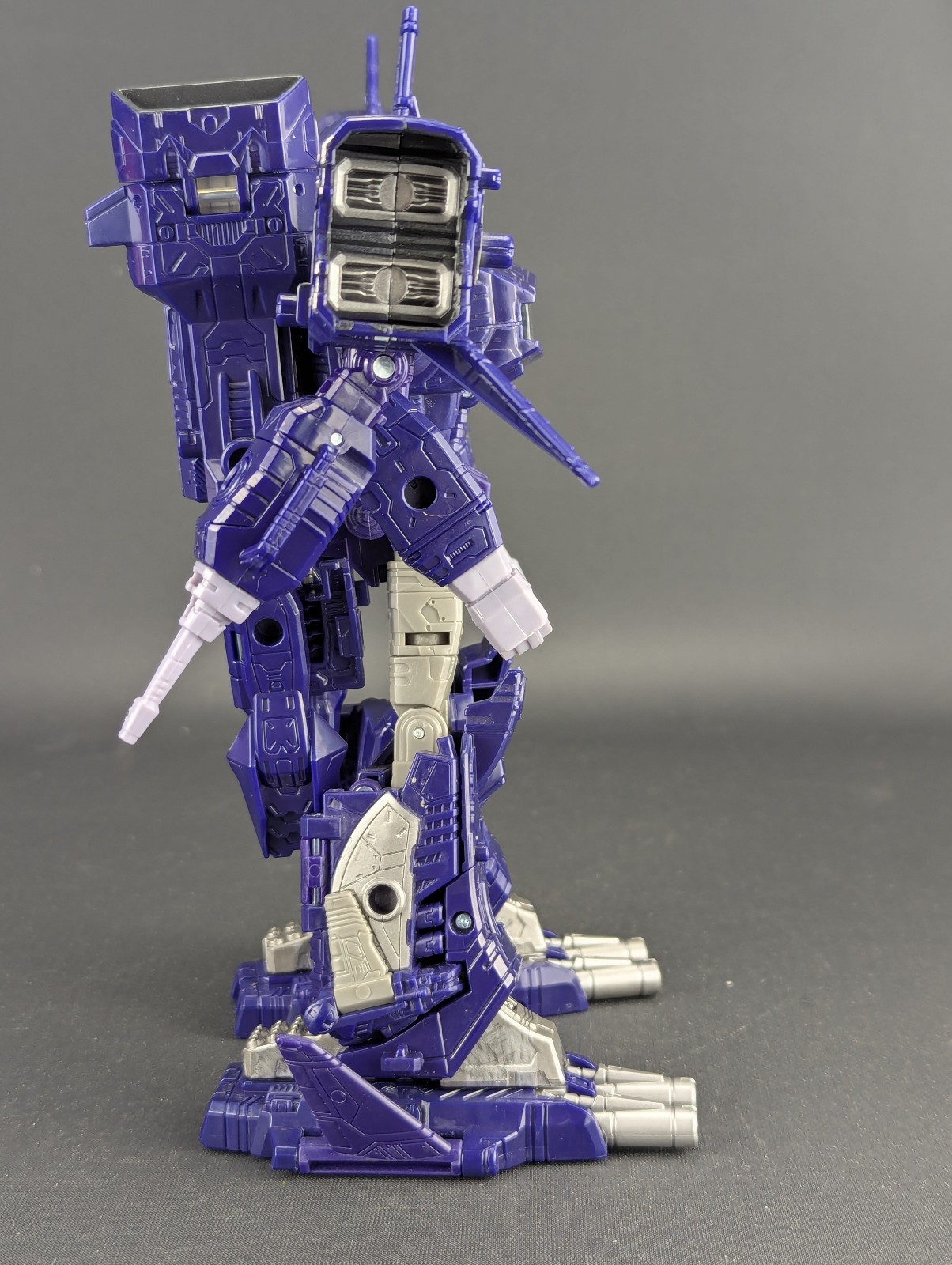 Transformers Siege Shockwave complete Hasbro WFC Generations Leader Class