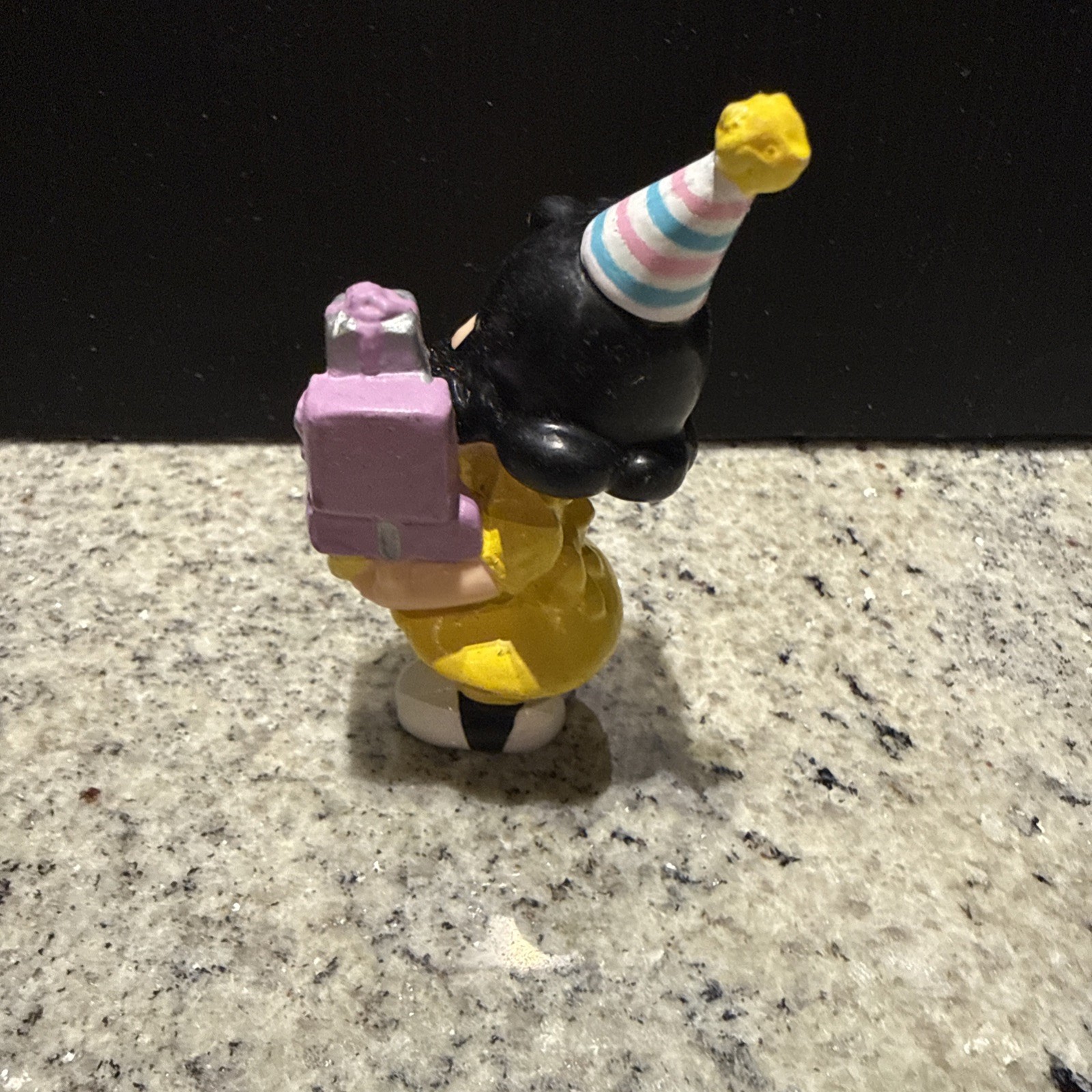 Peanuts Birthday PVC Figurines Applause Snoopy Charlie Brown Lucy Linus Lot of 6