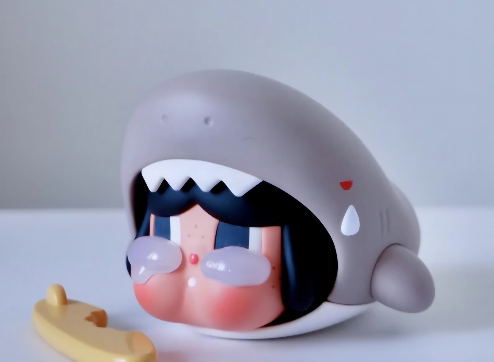 Popmart – Crybaby – Cry Me An Ocean FIgure – THE SHARK