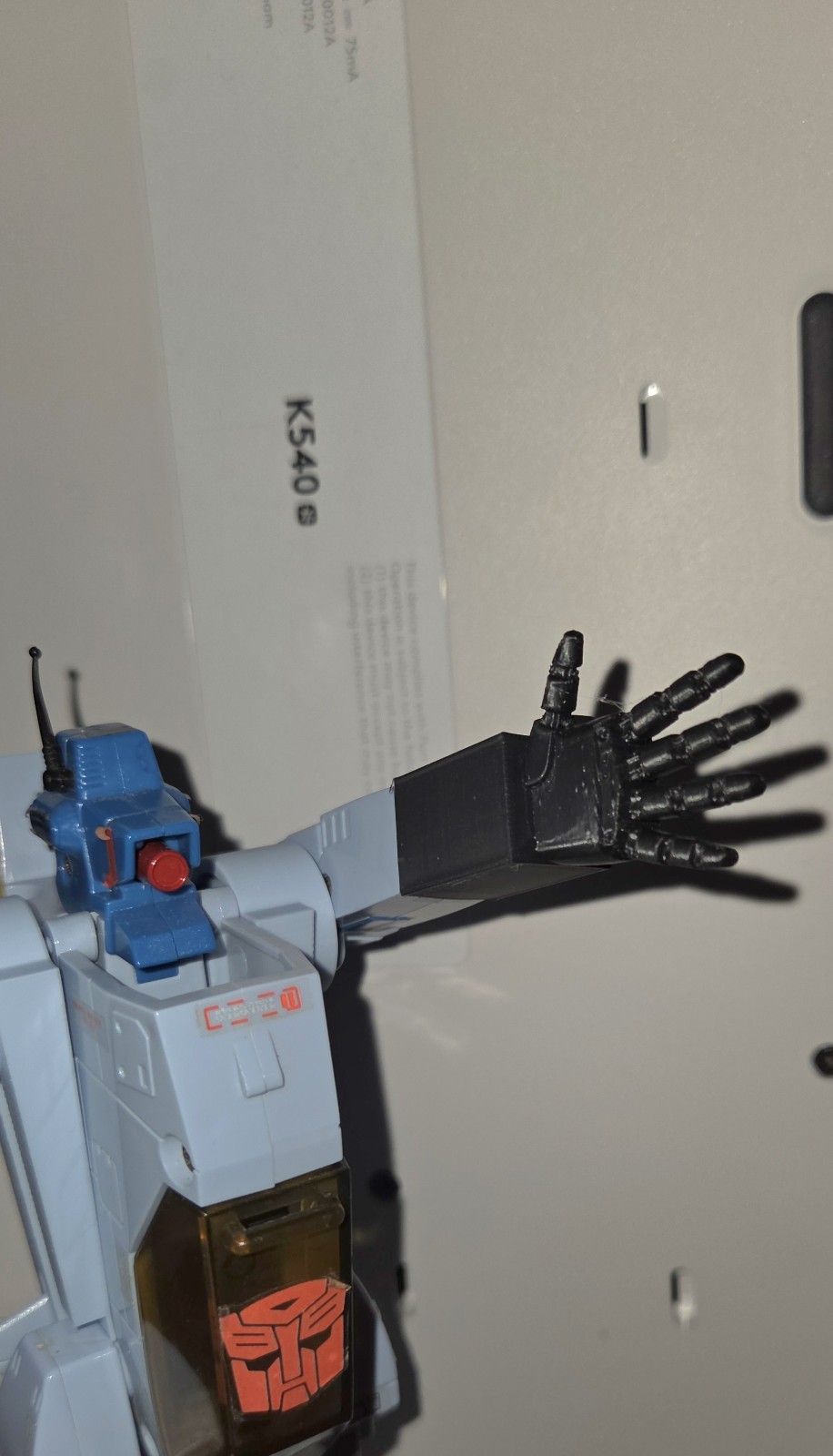 3D Printed Upgrades Shoulder Fillers, Fixed Hands, Fists & Gun For G1 Whirl Blue