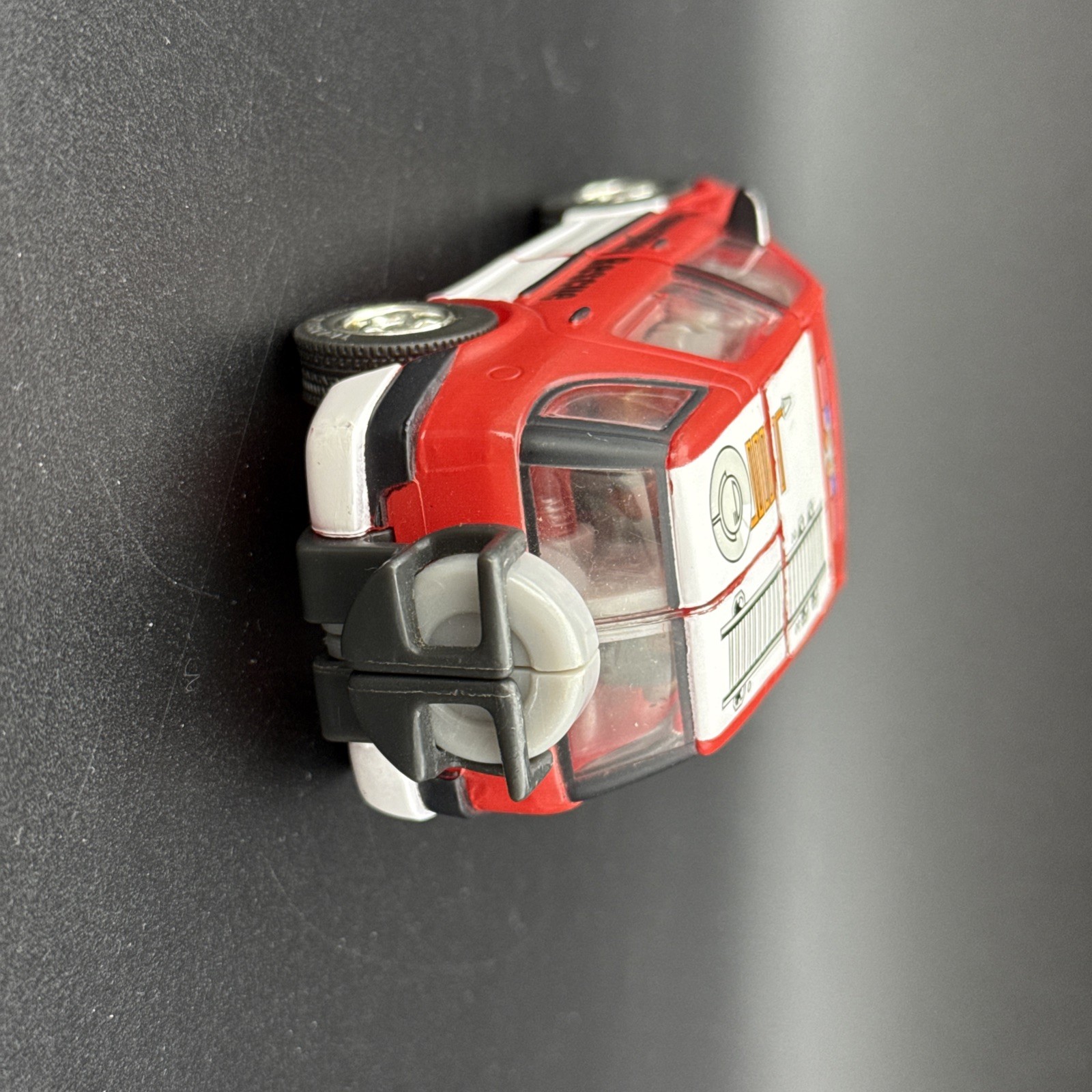 Hasbro Transformers Robots In Disguise Universe Autobot Ratchet