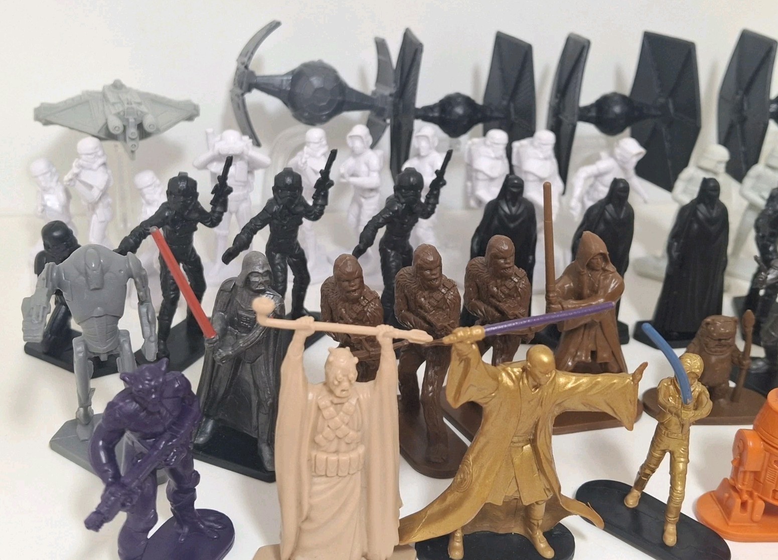 Star Wars Command Army Men 47 Piece Lot – 42, 2&Prime; Figures & 5 Vehicles W Stands