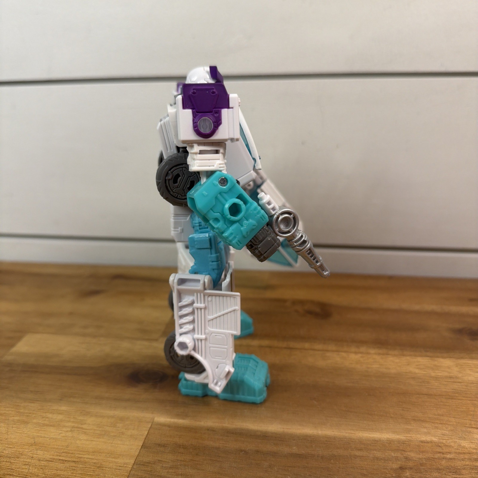 Transformer Generations Selects Shattered Glass Ratchet Complete Ships Fast!