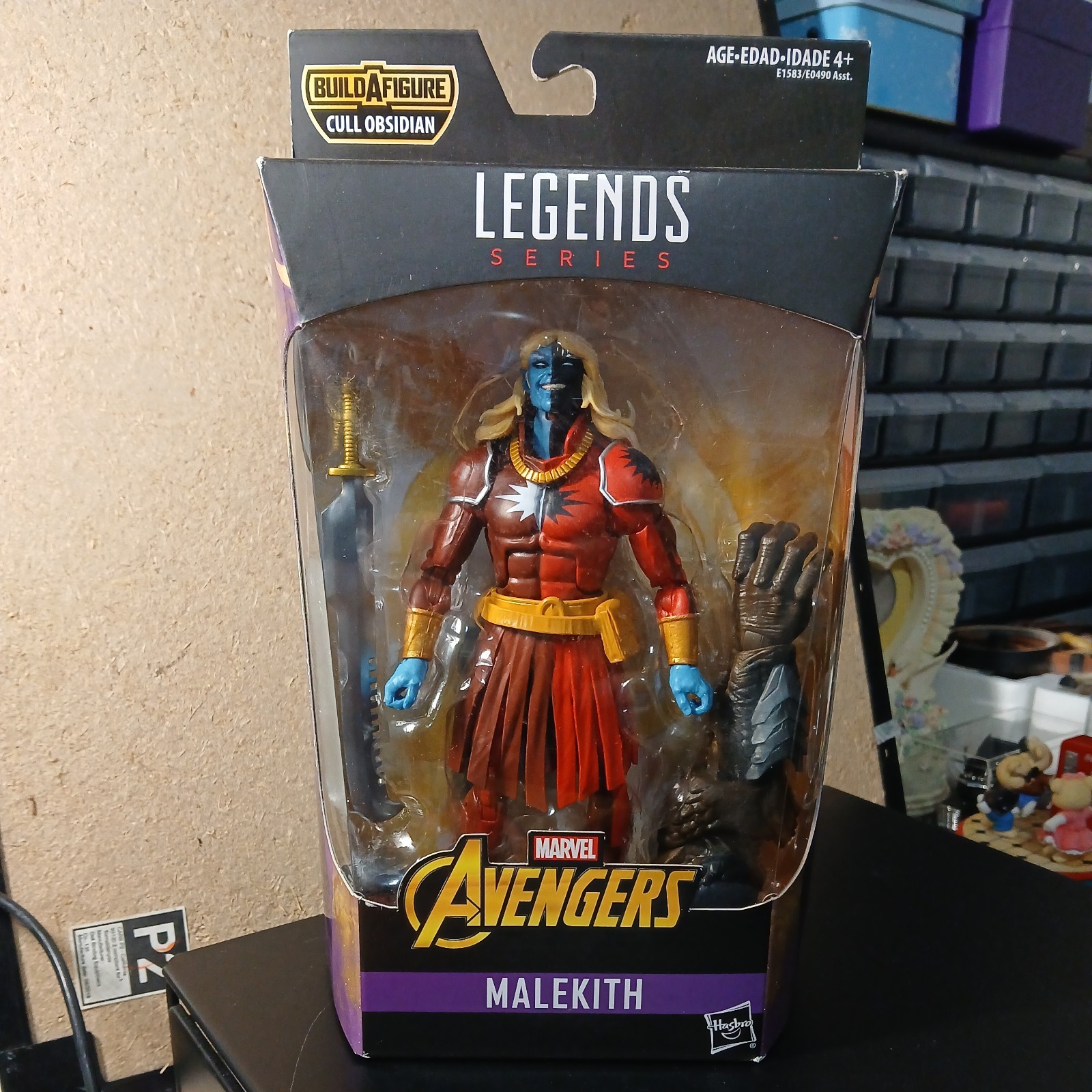Hasbro Marvel Legends Avengers Malekith Action Figure BAF Cull Obsidian Sword
