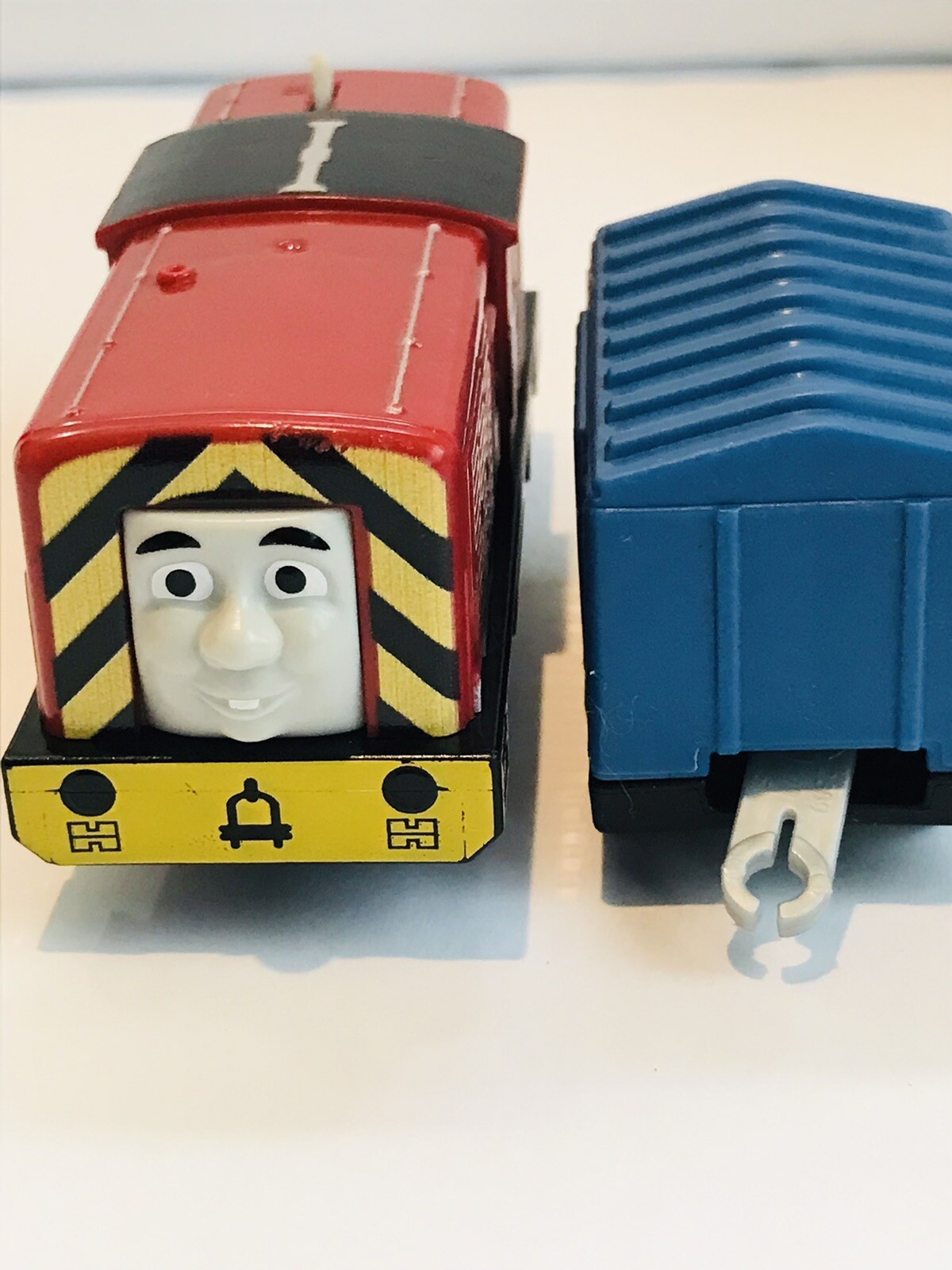 Thomas The Train Trackmaster Motorized Salty Engine & Brendam Train Cab + 2x AAA