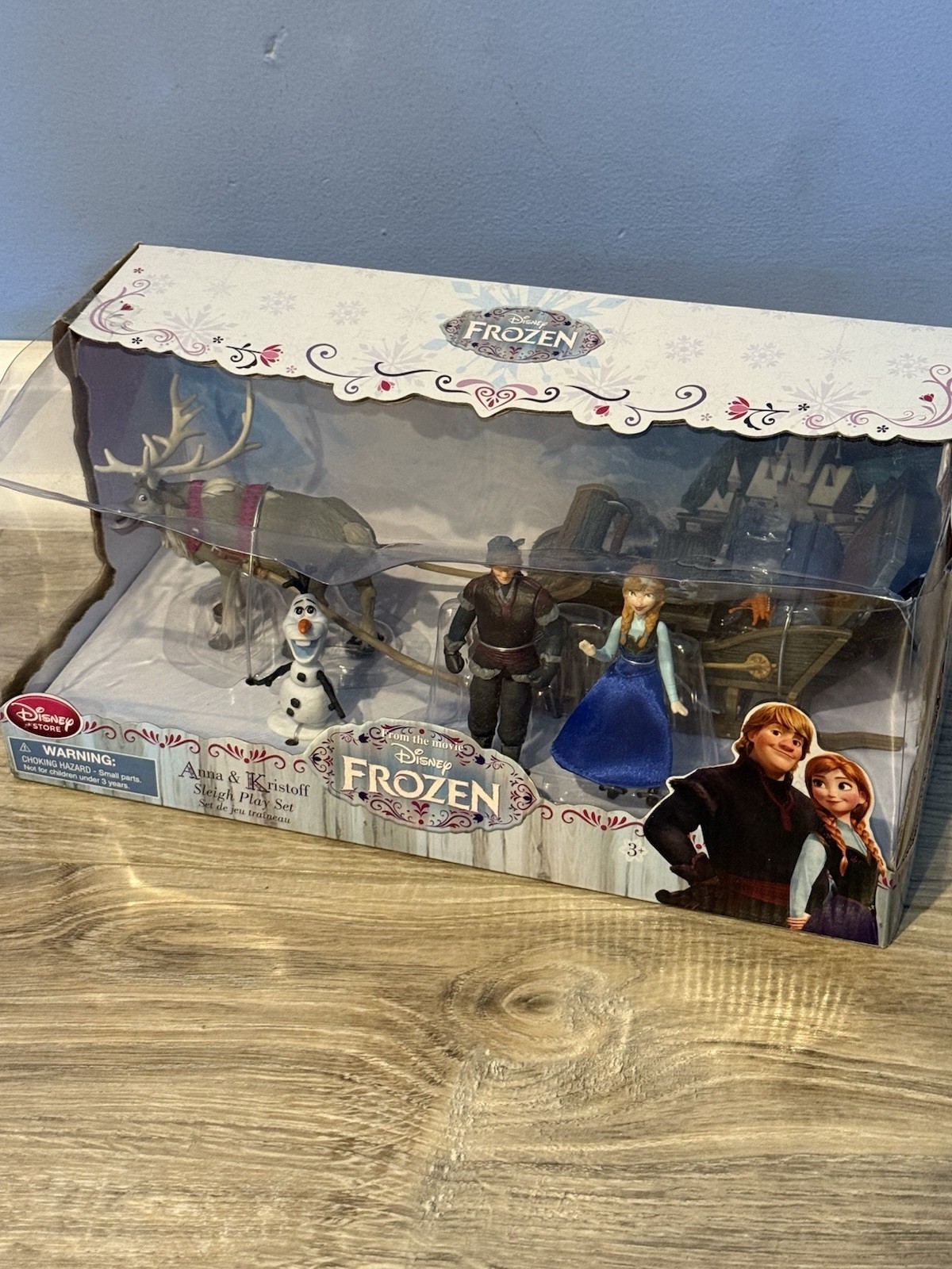DAMAGED Disney Store Frozen Anna & Kristoff Sleigh Playset – New in Box