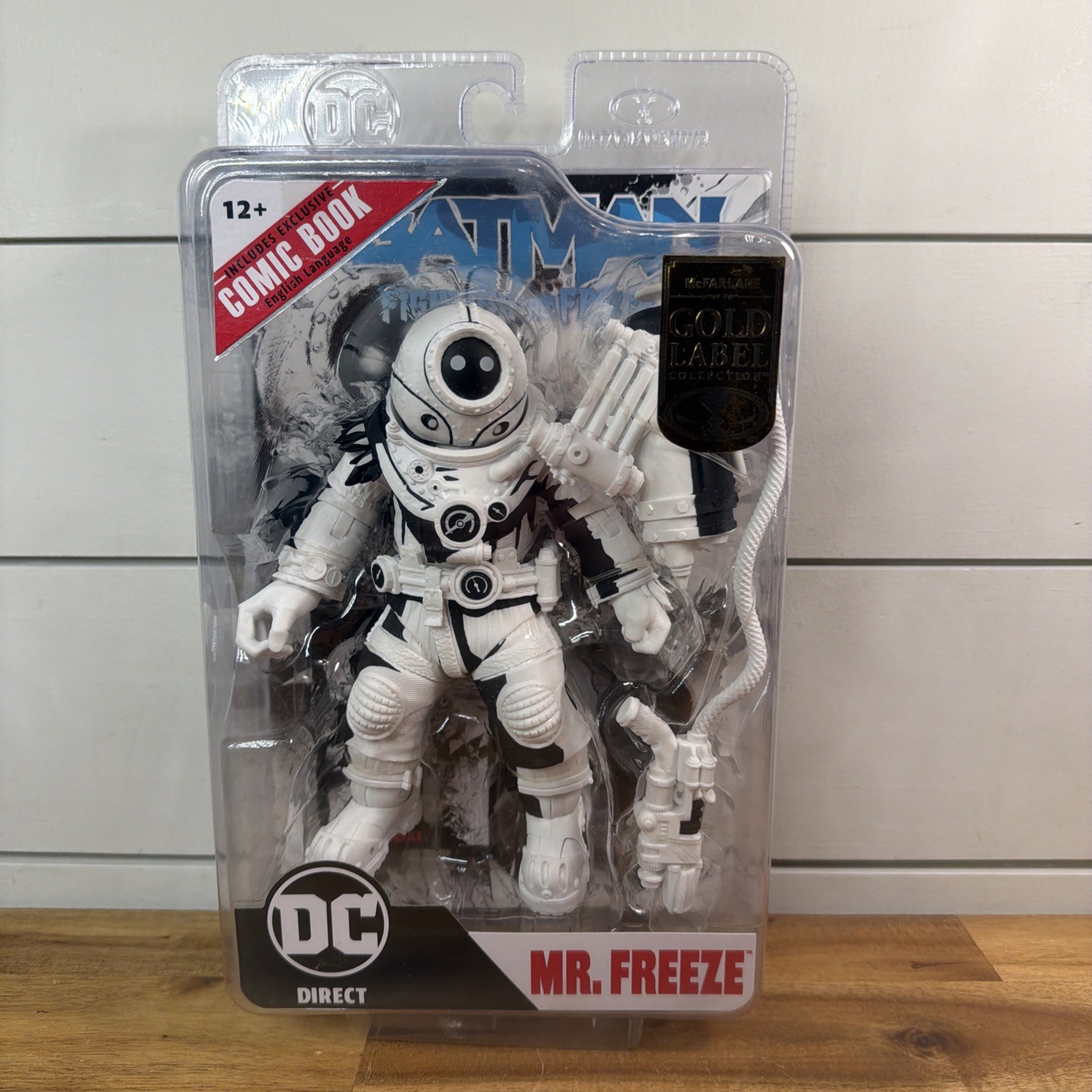 McFarlane DC Multiverse MR. FREEZE Page Punchers Gold Label 7&Prime; Figure Ships Fast