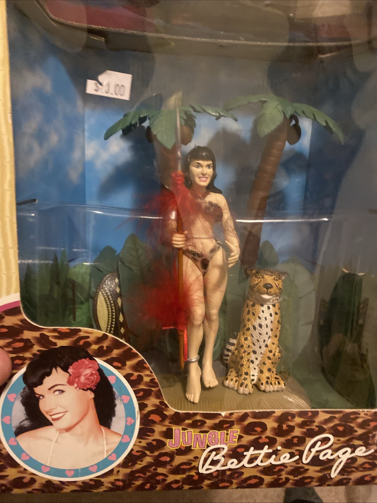NIB 2000 Dark Horse Comics BETTIE PAGE Jungle Posable Figure w/ Cheetah, SEE PIC